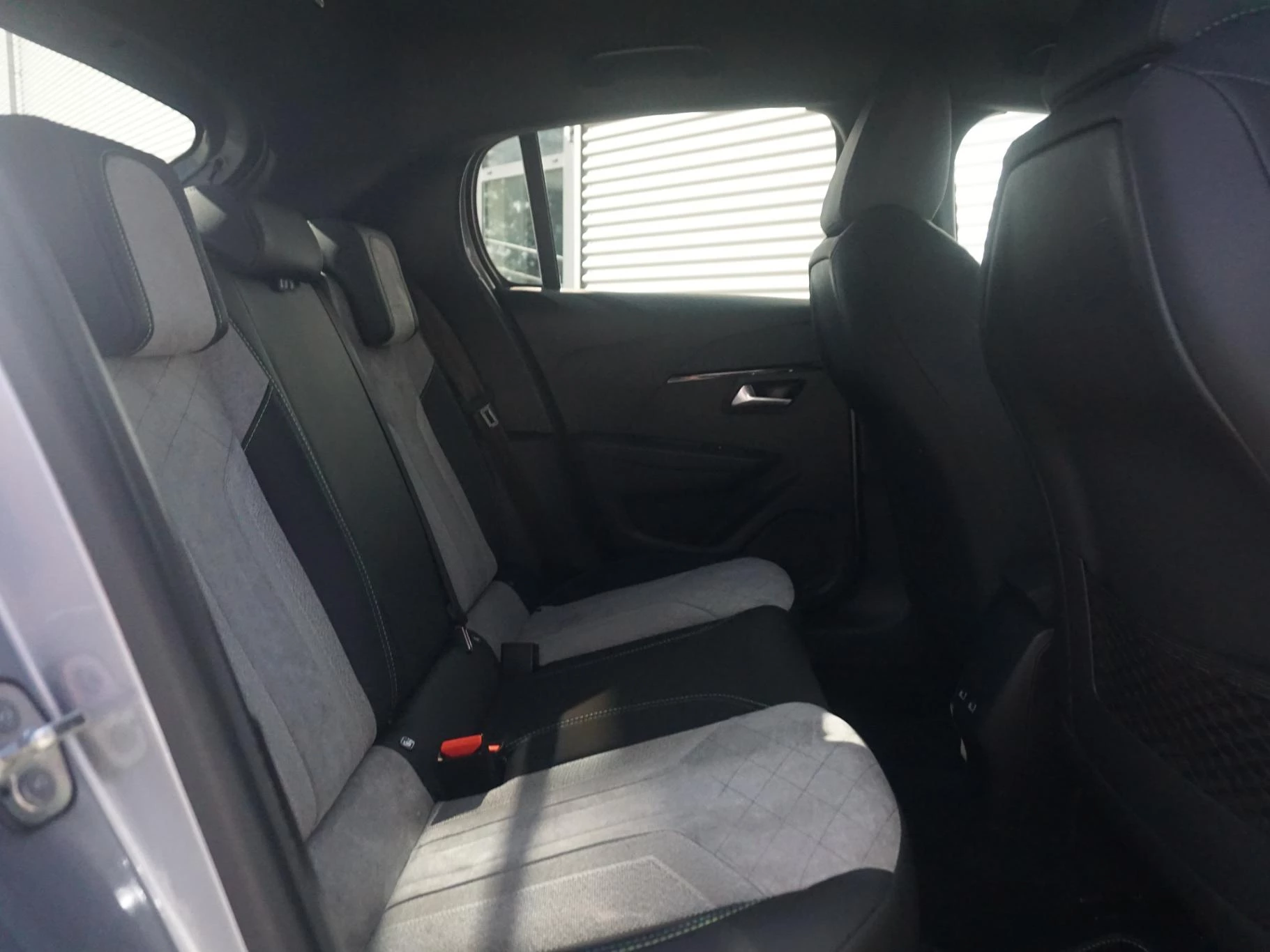 Hoofdafbeelding Peugeot e-208