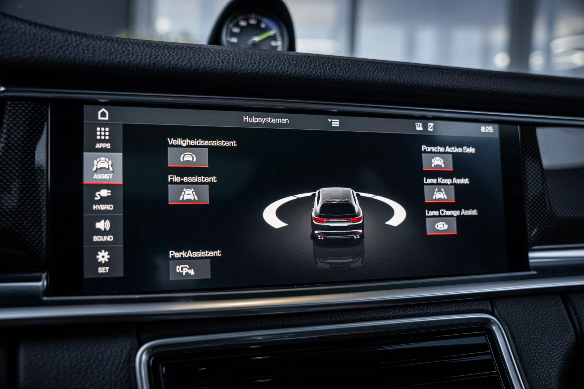 Hoofdafbeelding Porsche Panamera