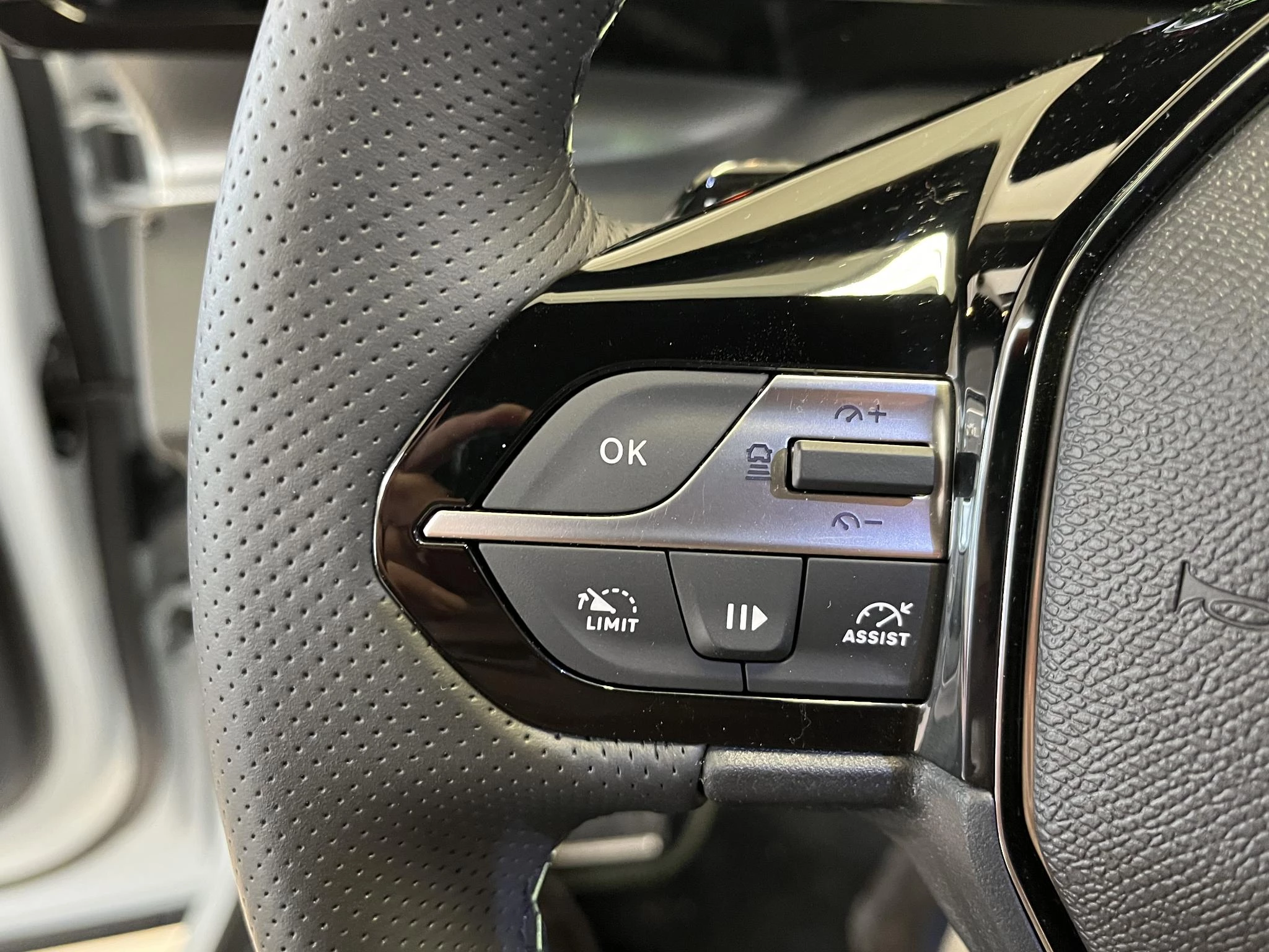 Hoofdafbeelding Peugeot 408