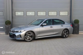 BMW 318i|M-sport|Stoel & Stuur verwarming|Camera|PDC|Carplay
