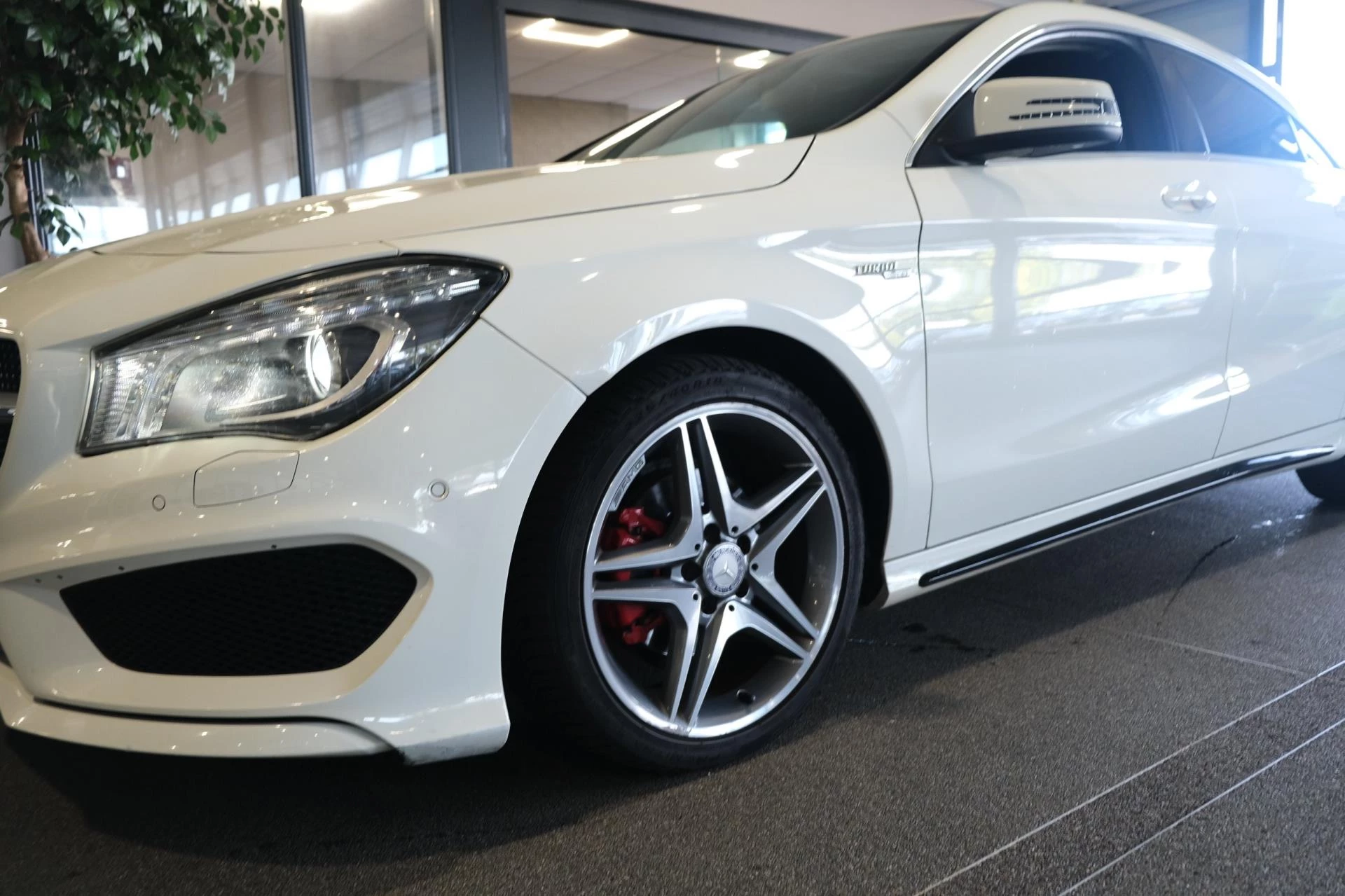 Hoofdafbeelding Mercedes-Benz CLA