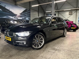 BMW 3-serie Touring 320i Luxury Edition|Leder|Panorama|HUD