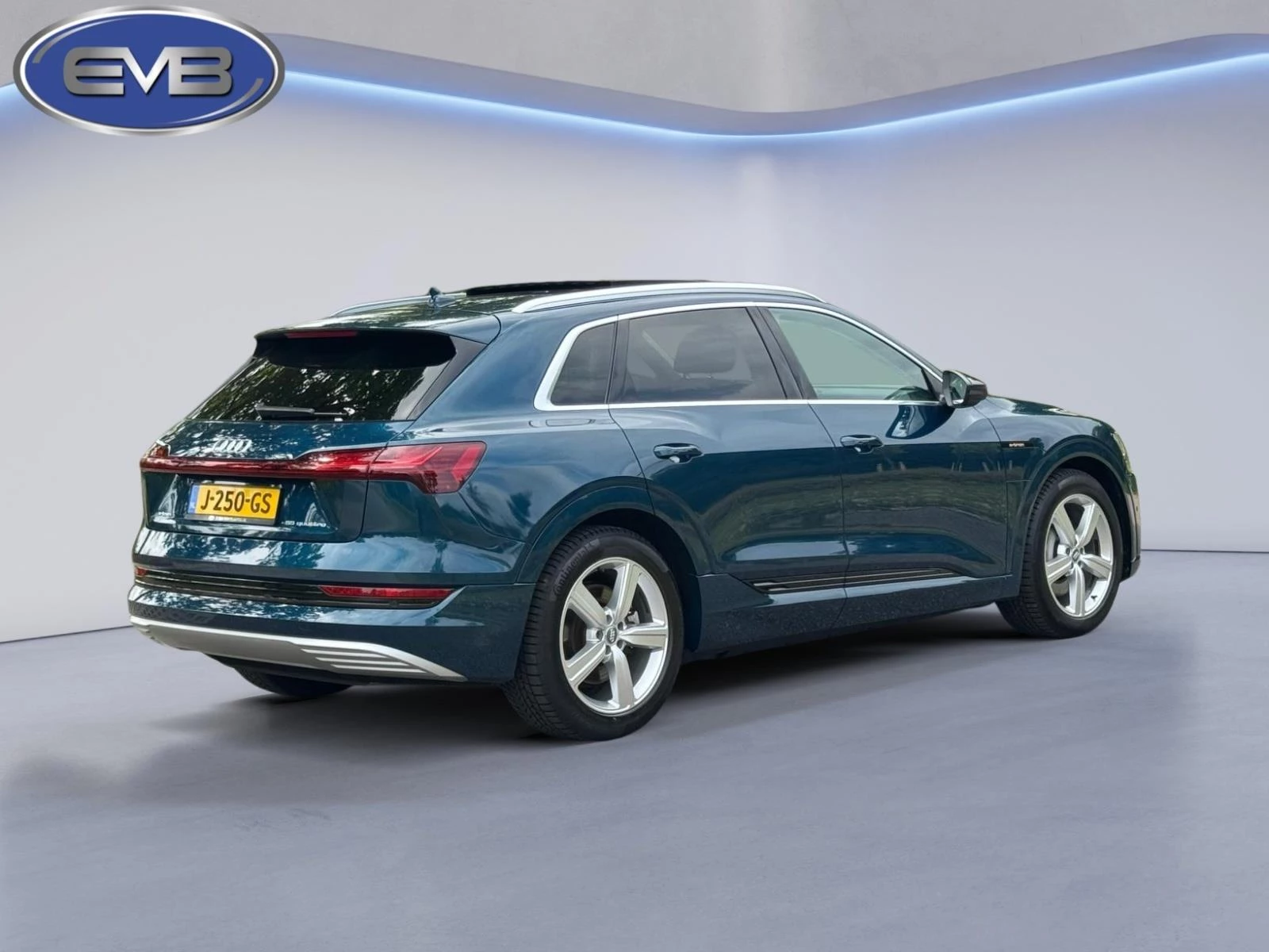Hoofdafbeelding Audi e-tron