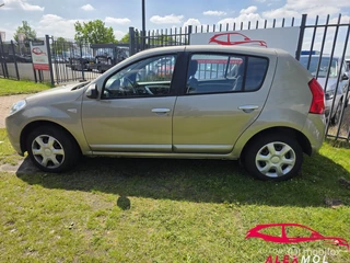 Dacia Sandero 1.2 Lauréate