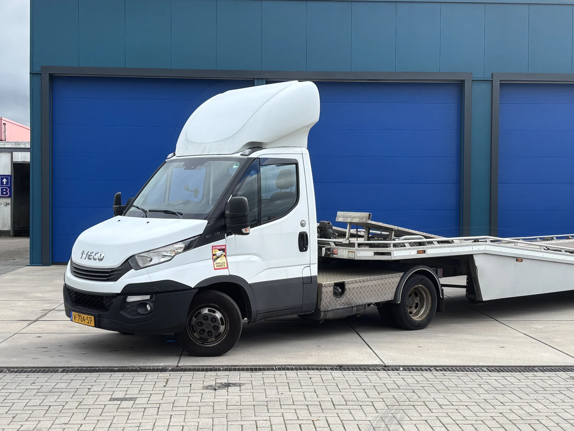Hoofdafbeelding Iveco 40C18 3.0 180 PK Automaat Be Trekker + Autotransporter Tijhof voor 3 auto's