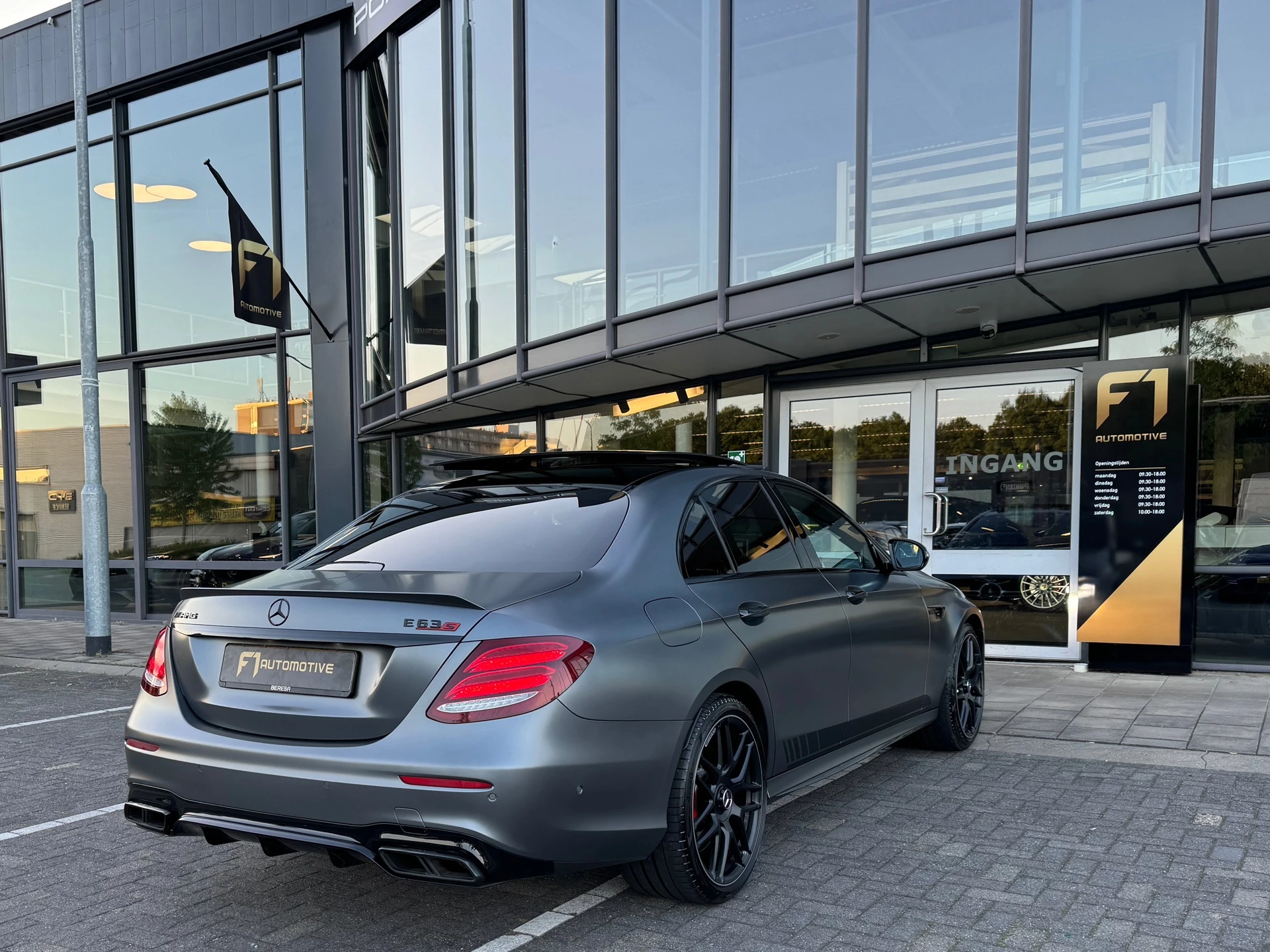 Hoofdafbeelding Mercedes-Benz E-Klasse