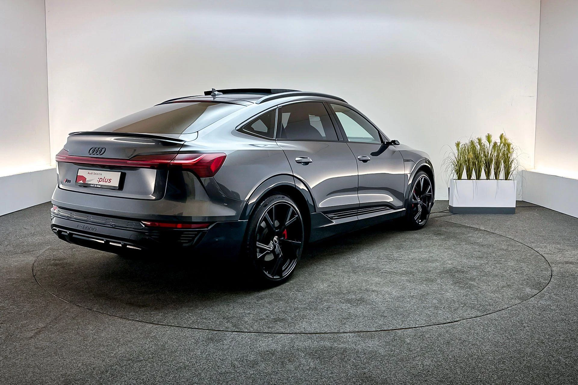 Hoofdafbeelding Audi Q8 Sportback e-tron