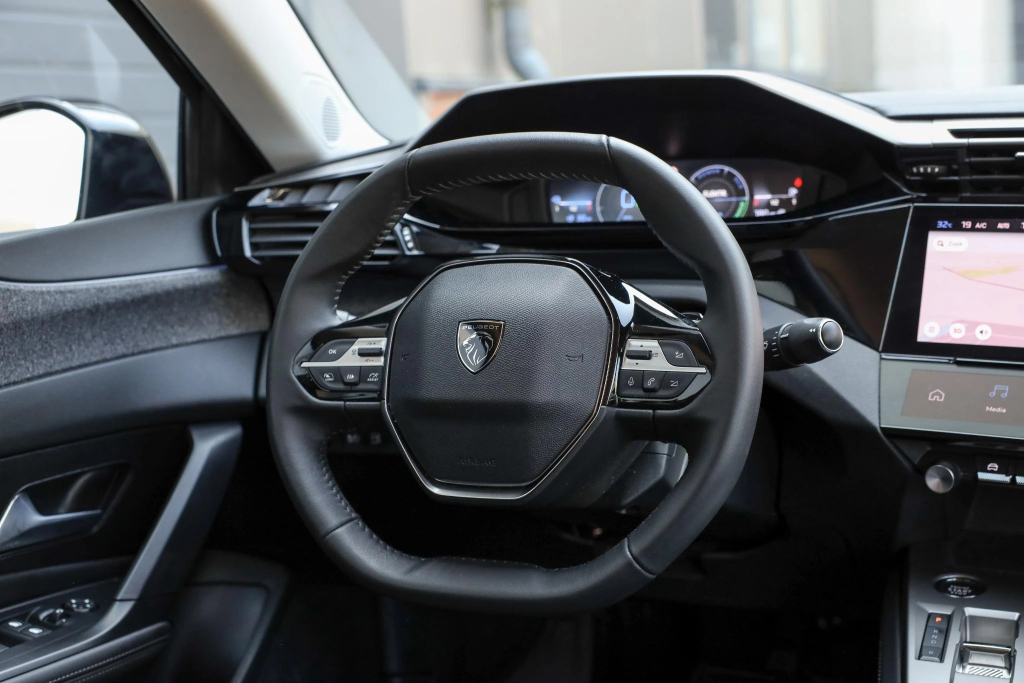 Hoofdafbeelding Peugeot 408