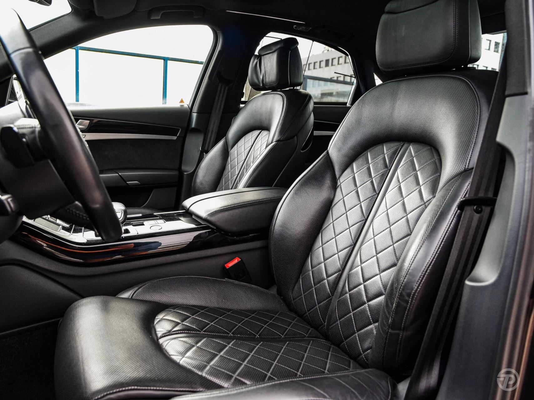 Hoofdafbeelding Audi A8