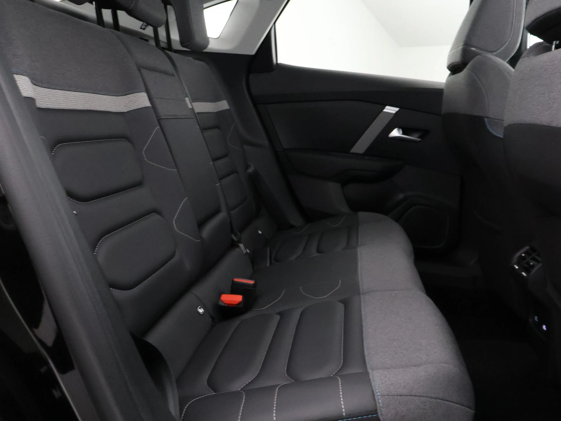 Hoofdafbeelding Citroën ë-C4 X