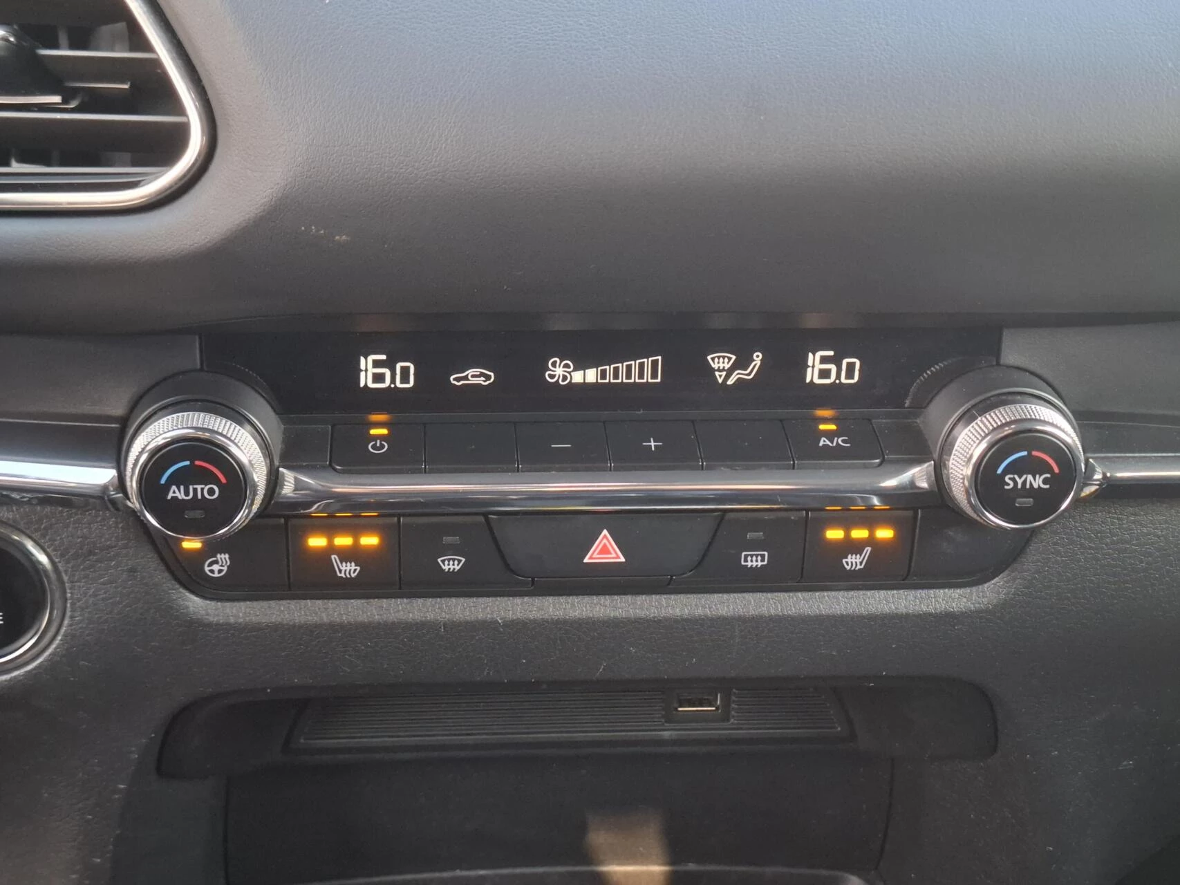 Hoofdafbeelding Mazda CX-30