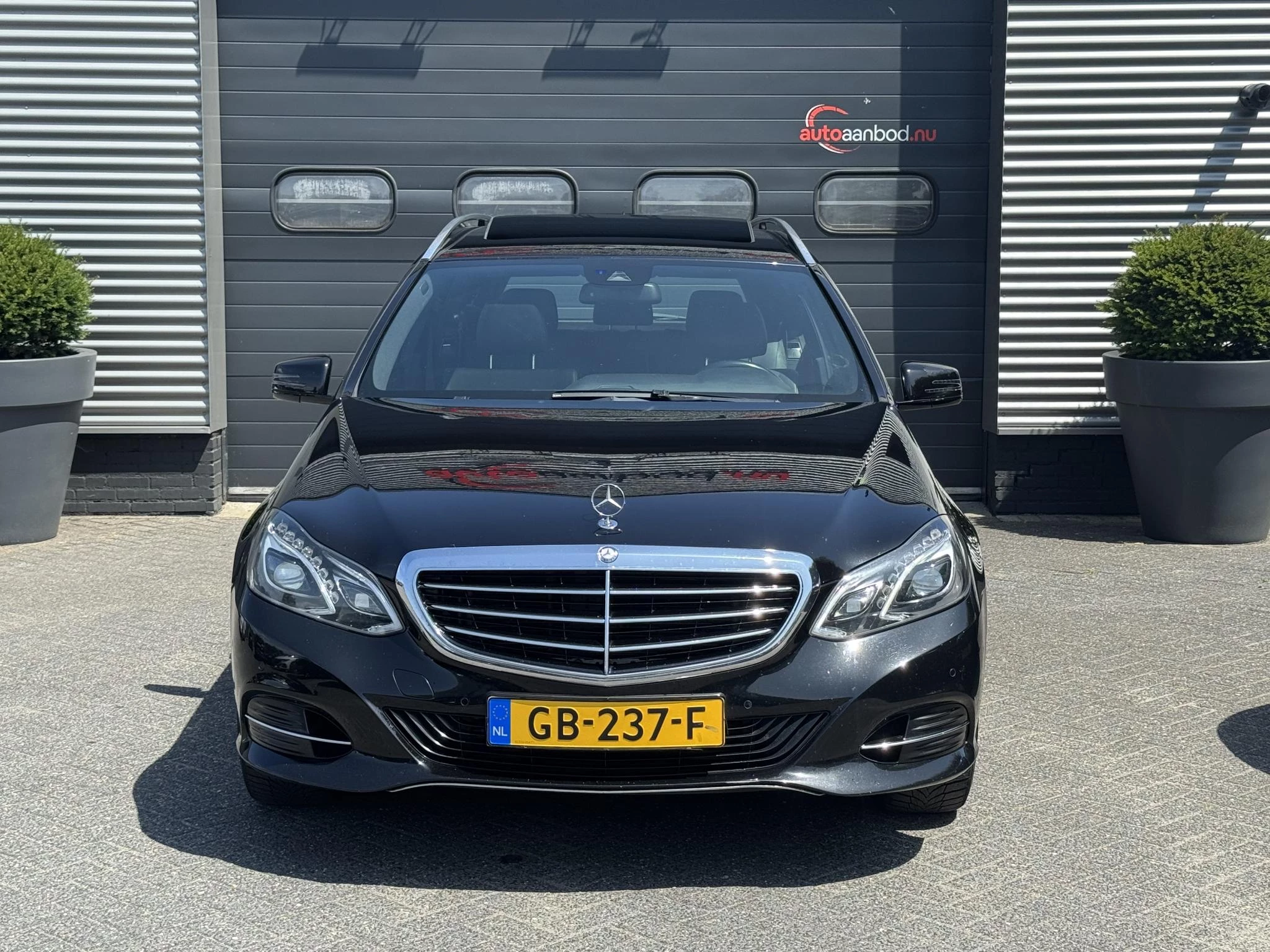Hoofdafbeelding Mercedes-Benz E-Klasse