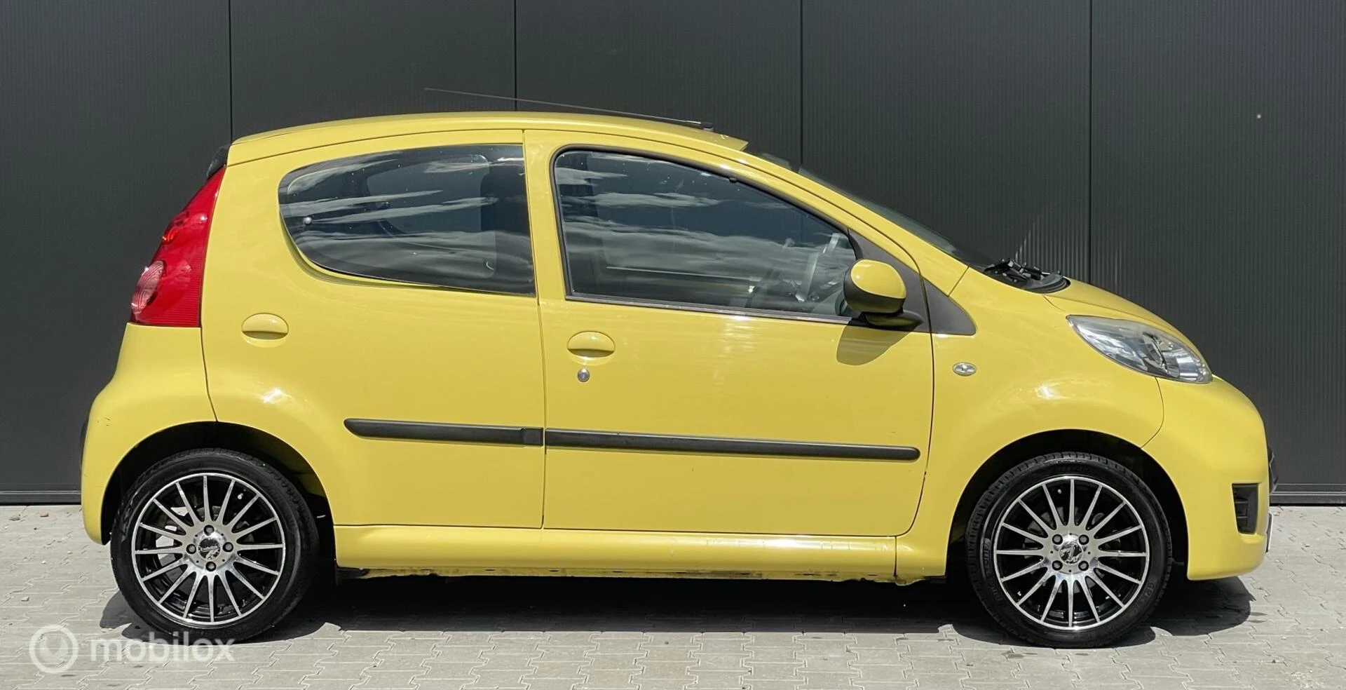 Hoofdafbeelding Peugeot 107