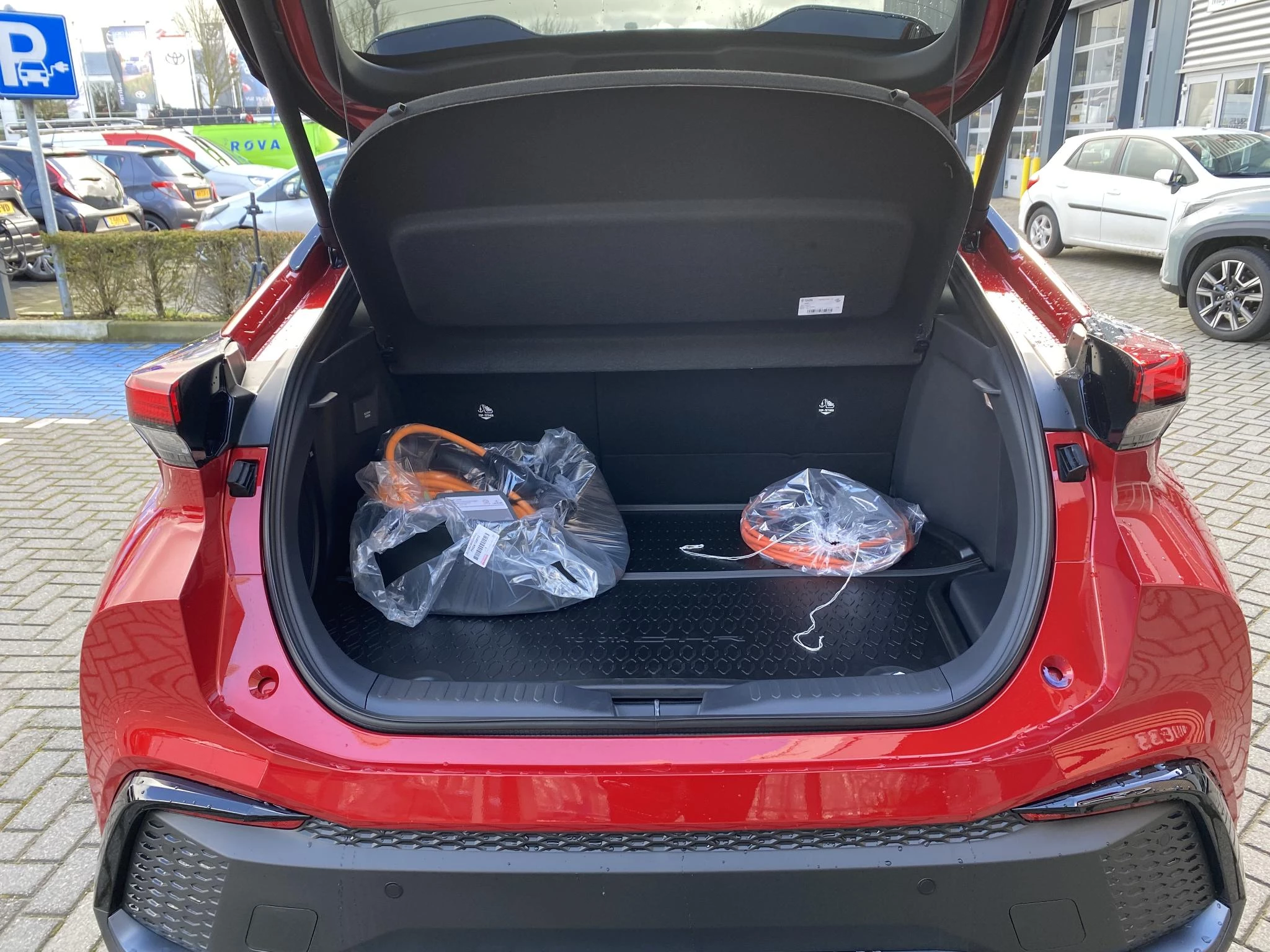 Hoofdafbeelding Toyota C-HR