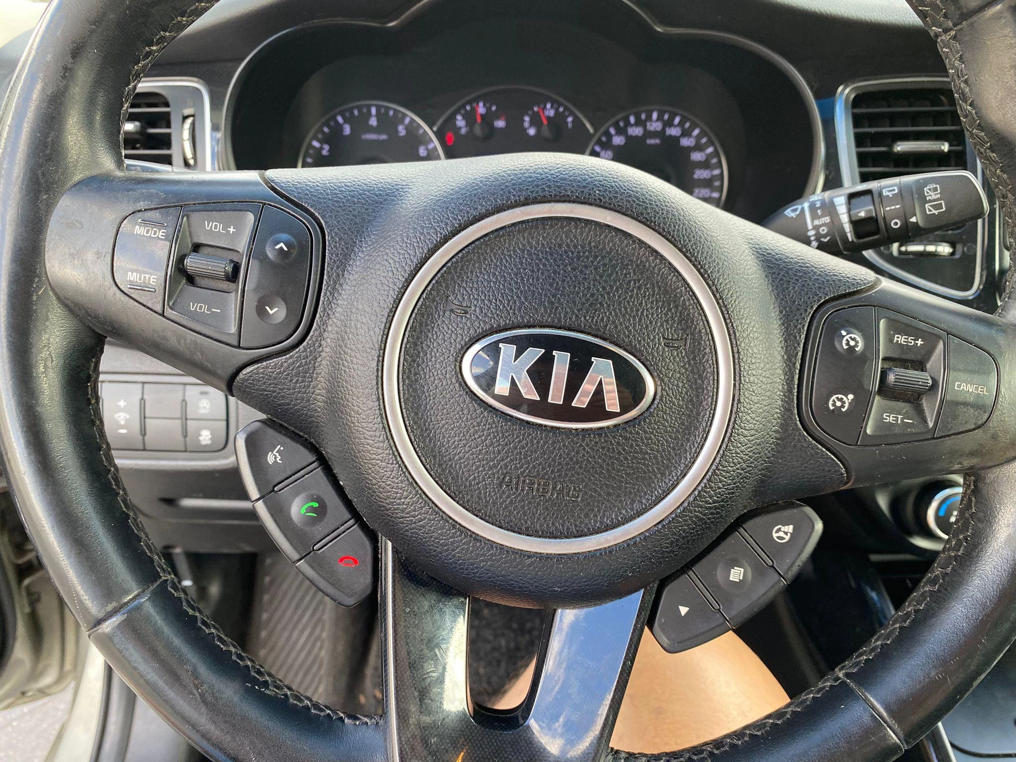Hoofdafbeelding Kia Carens