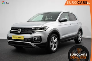 Hoofdafbeelding Volkswagen T-Cross Volkswagen T-Cross 1.0 TSI 110pk DSG Style | Navigatie | Apple Carplay/Android Auto | Climate Control | Camera | Extra Getint Glas | Adaptive Cruise Control