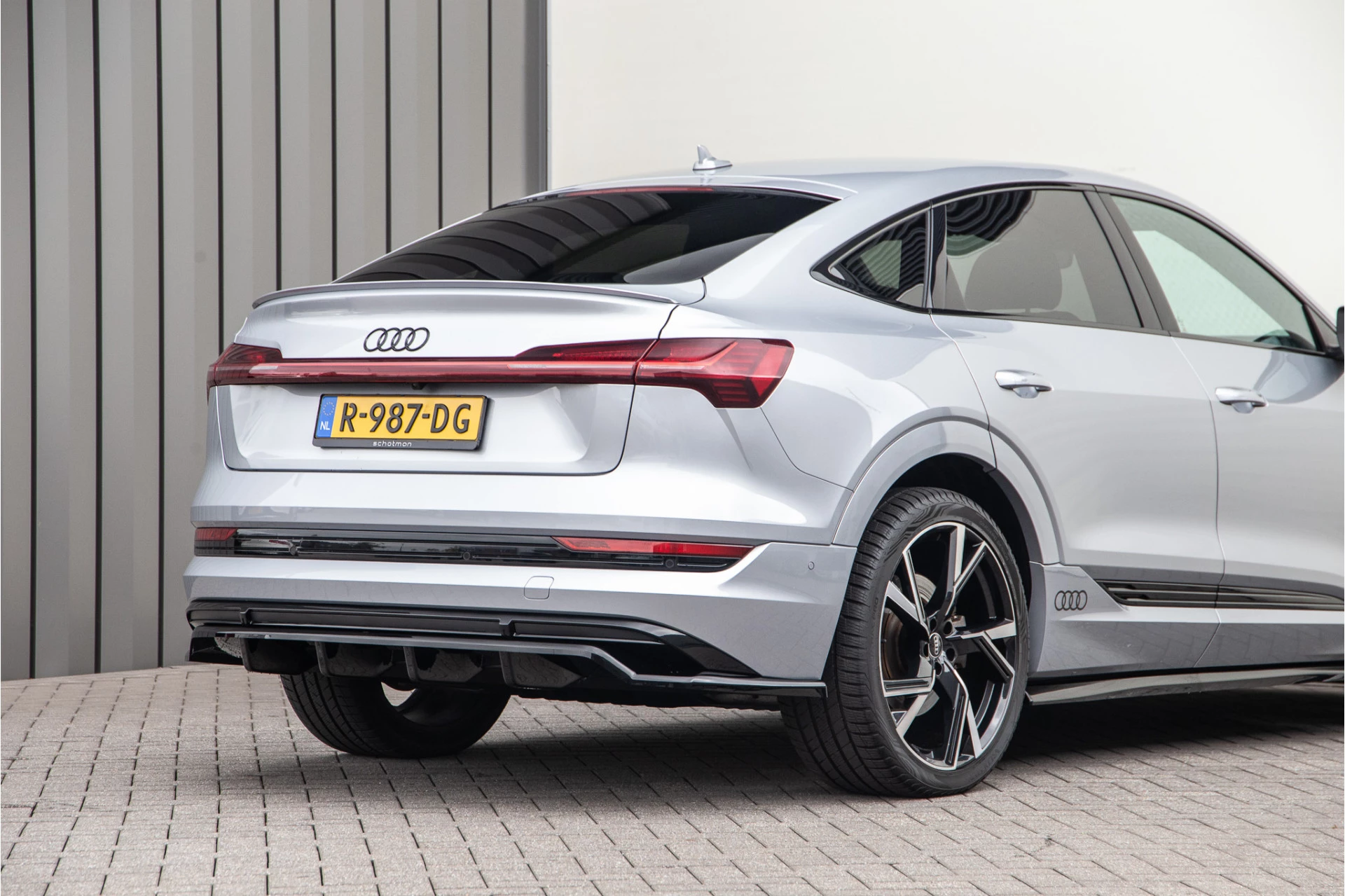 Hoofdafbeelding Audi e-tron