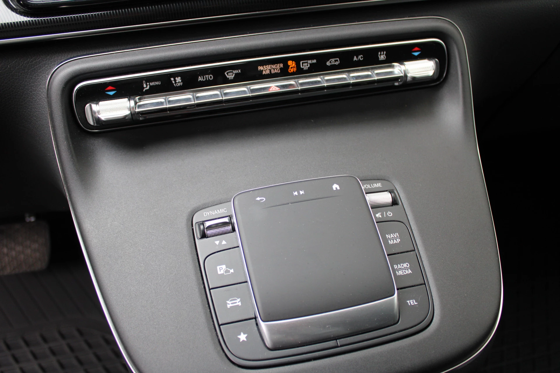 Hoofdafbeelding Mercedes-Benz EQV