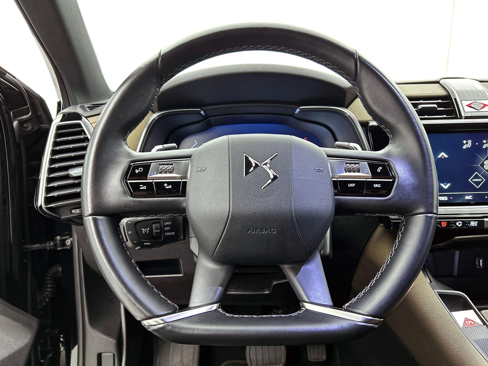 Hoofdafbeelding DS DS 7