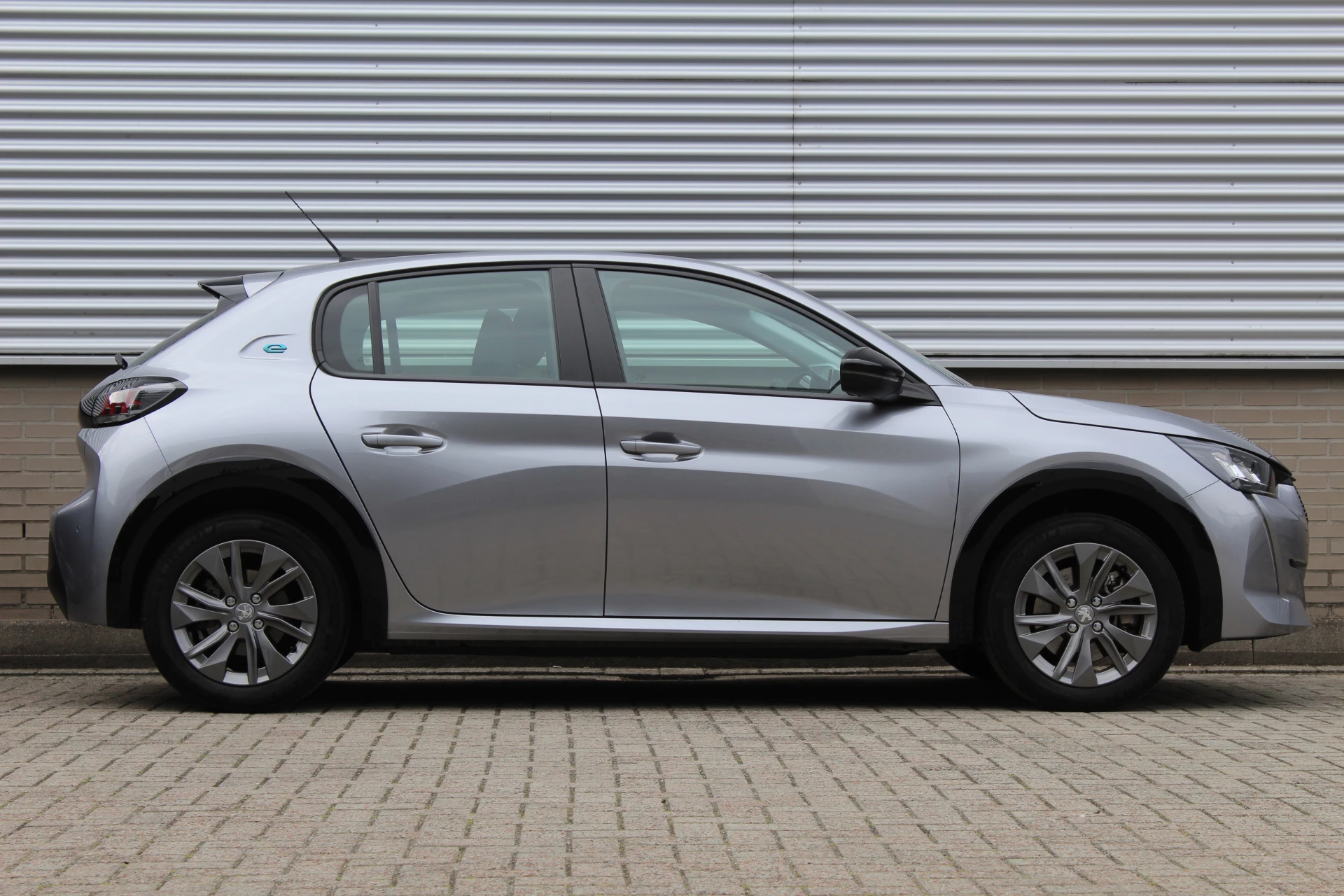 Hoofdafbeelding Peugeot e-208