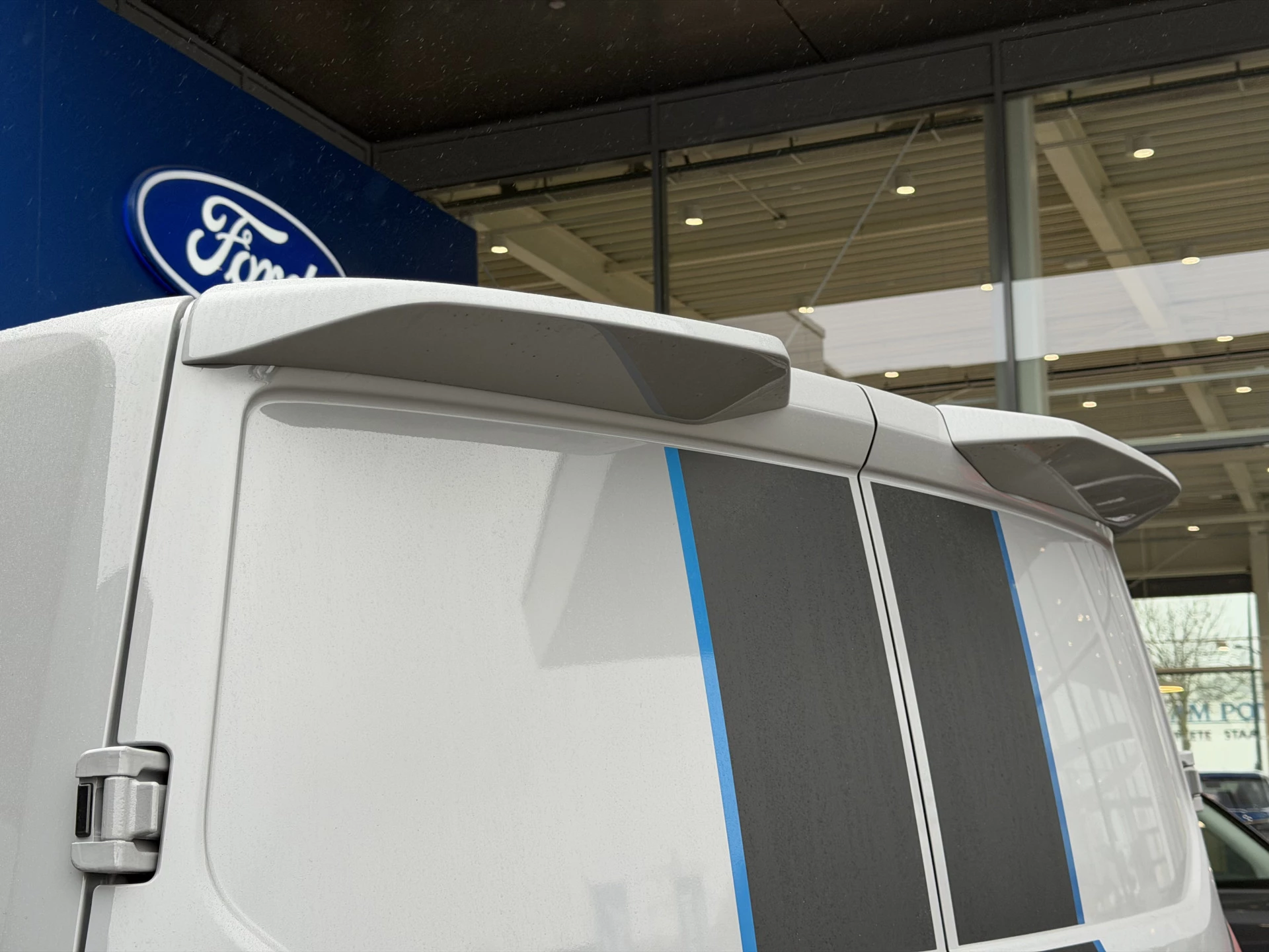 Hoofdafbeelding Ford E-Transit Custom