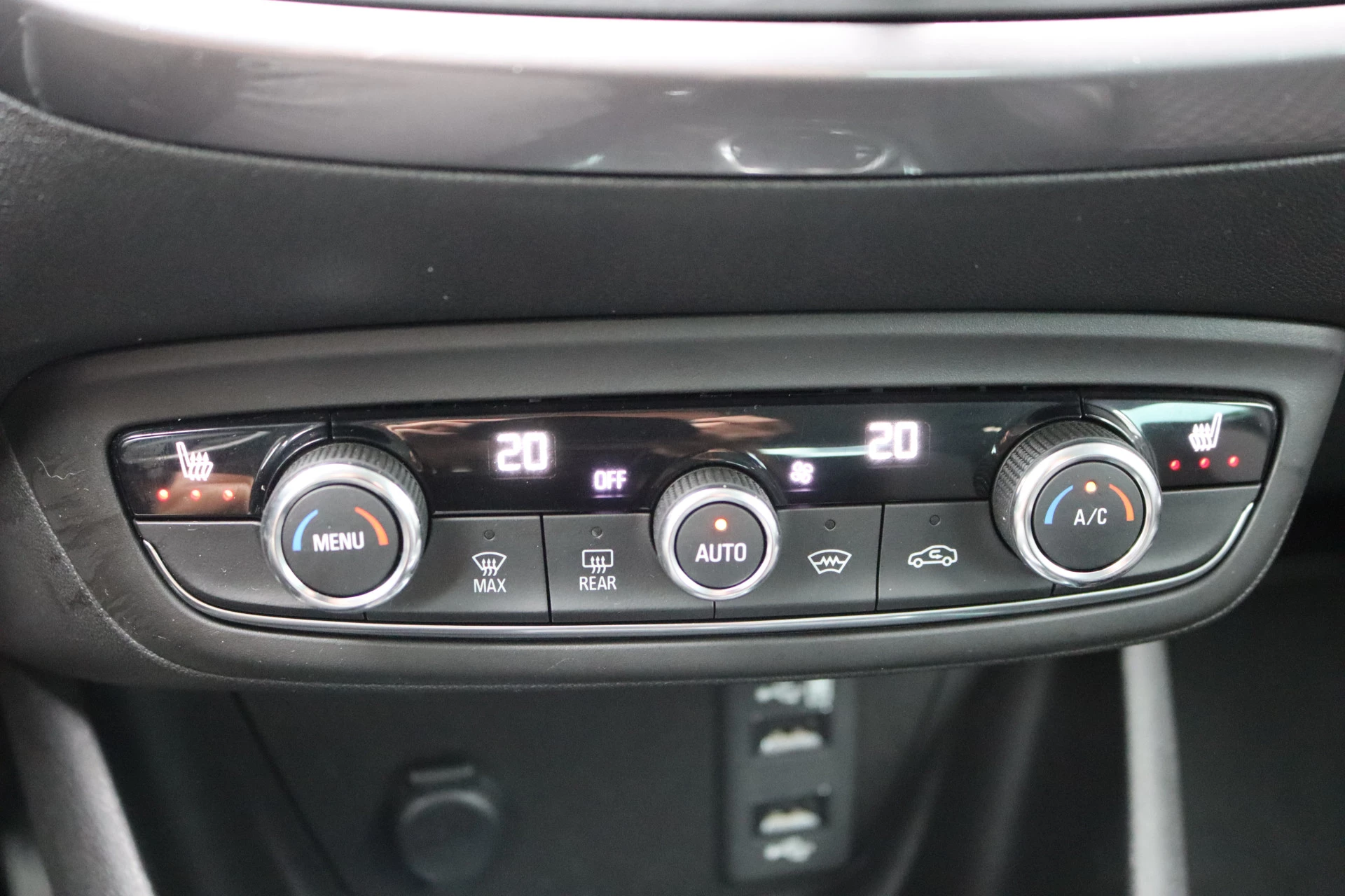 Hoofdafbeelding Opel Crossland X