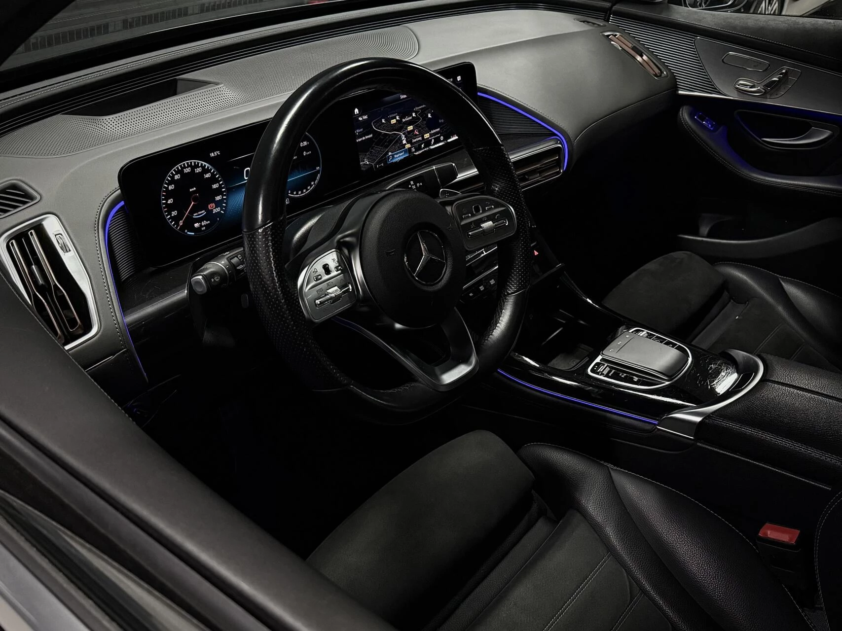 Hoofdafbeelding Mercedes-Benz EQC