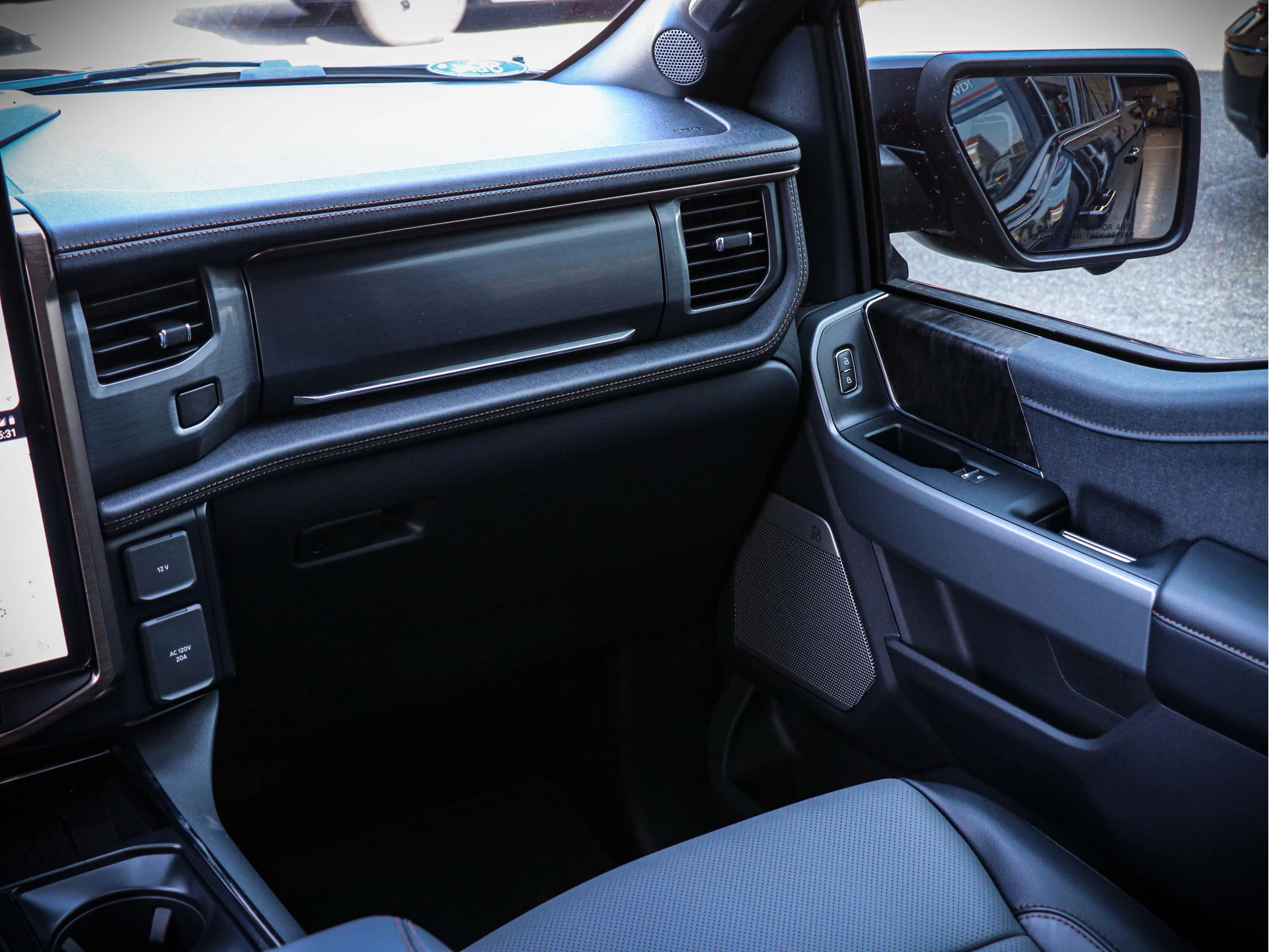 Hoofdafbeelding Ford Lightning Lariat Extended Range