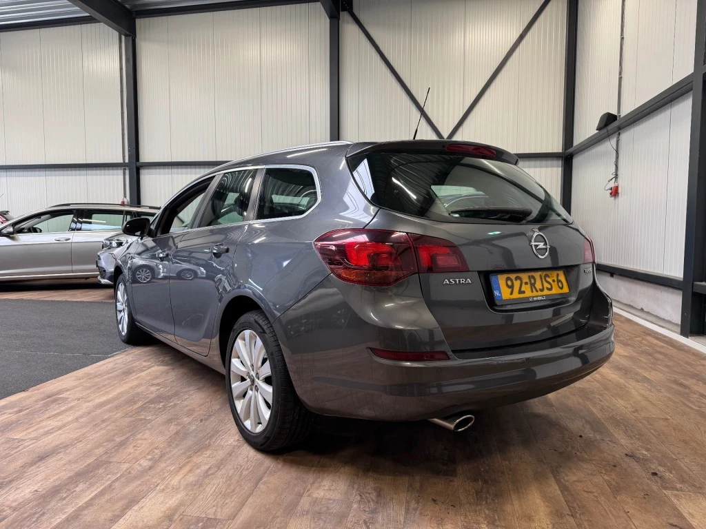 Hoofdafbeelding Opel Astra