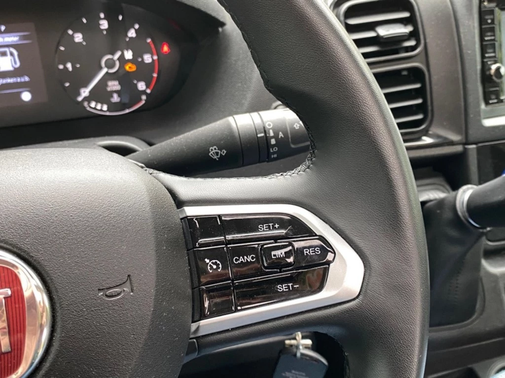 Hoofdafbeelding Adria Coral Supreme 670 Dc Queensbed E&p L