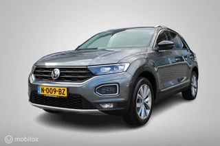 Hoofdafbeelding Volkswagen T-Roc Volkswagen T-Roc 1.0 TSI Style Business, Trekhaak, Full Led, Achteruitrij camera, Android auto/Apple carplay, Parkeersensoren voor en achter, Cruise control adaptief