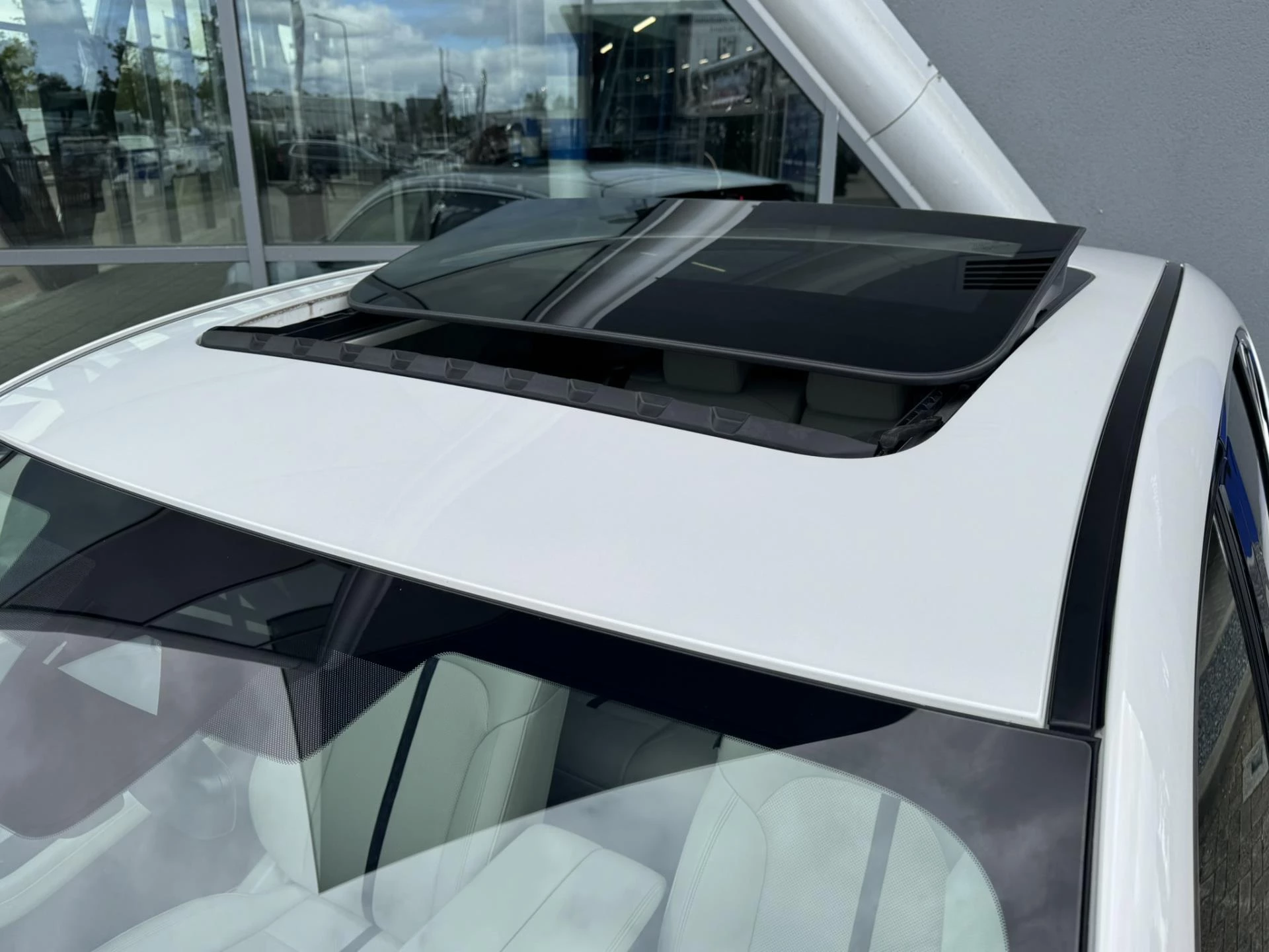 Hoofdafbeelding Mazda CX-60
