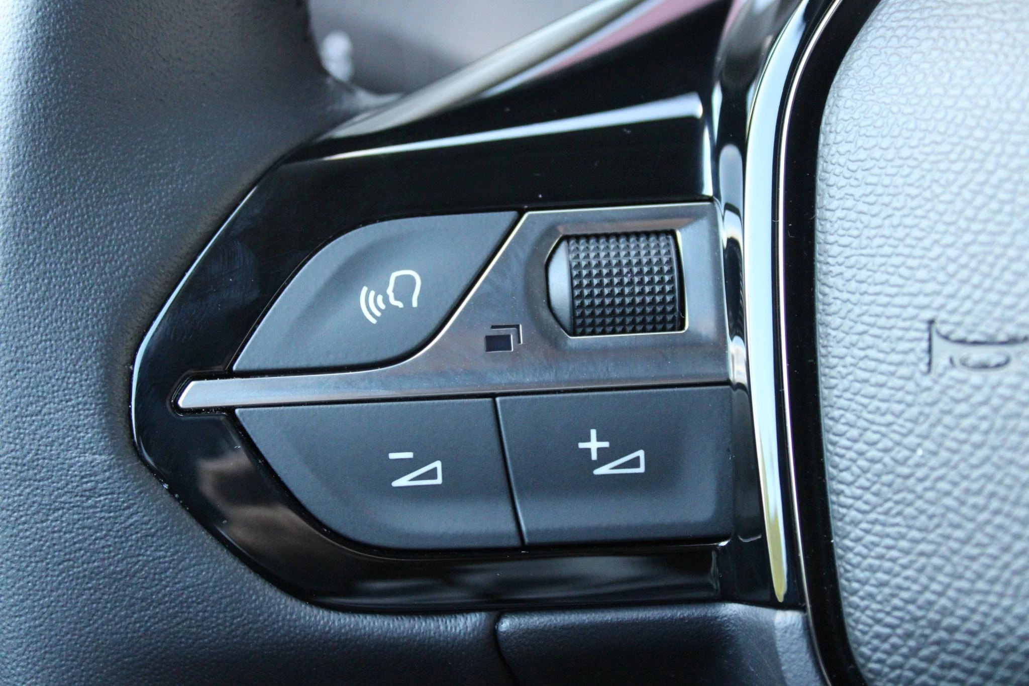 Hoofdafbeelding Peugeot e-208