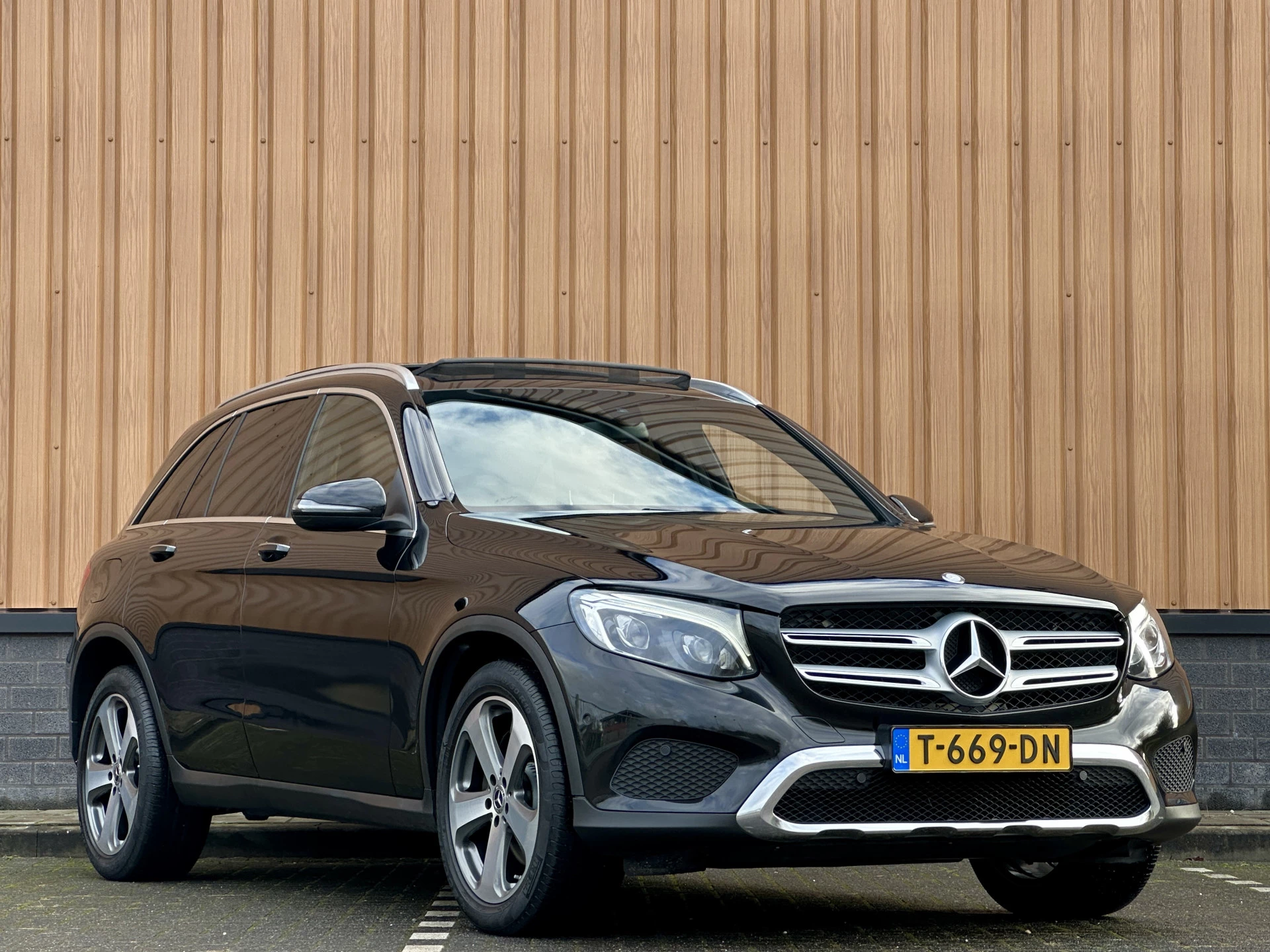 Hoofdafbeelding Mercedes-Benz GLC