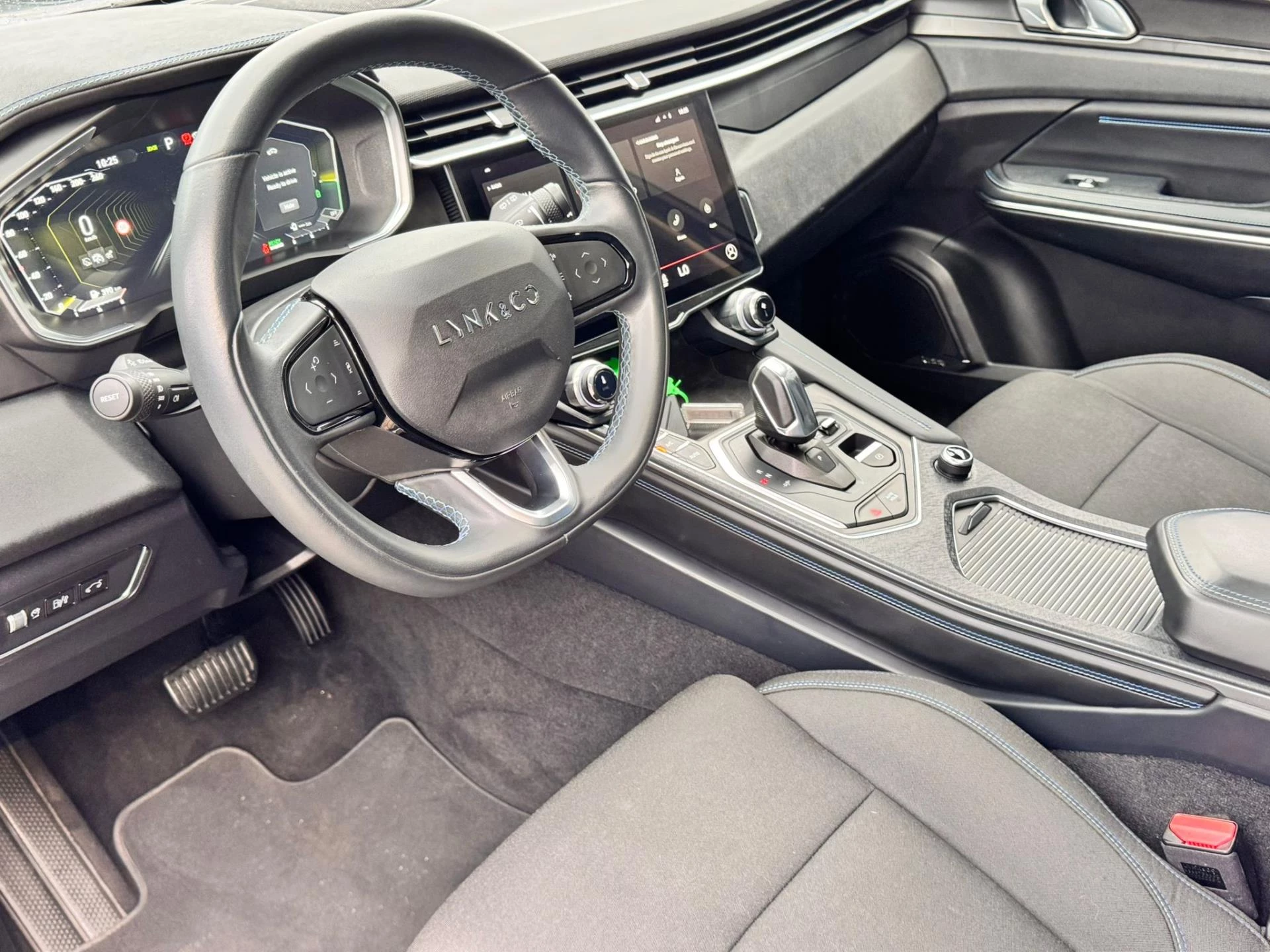 Hoofdafbeelding Lynk & Co 01