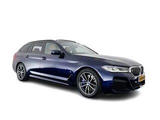 BMW 5 Serie Touring 540d xDrive High Executive (INCL-BTW) Aut. *PANO | LASER-LIGHT | HEAD-UP | LUXURY-LEATHER | BLIND-SPOT | MEMORY-PACK | HARMAN/KARDON | TOP-VIEW | DIGI-COCKPIT | HEATED-COMFORTSEATS | KEYLESS | NAVI-FULLMAP | 18''ALU*
