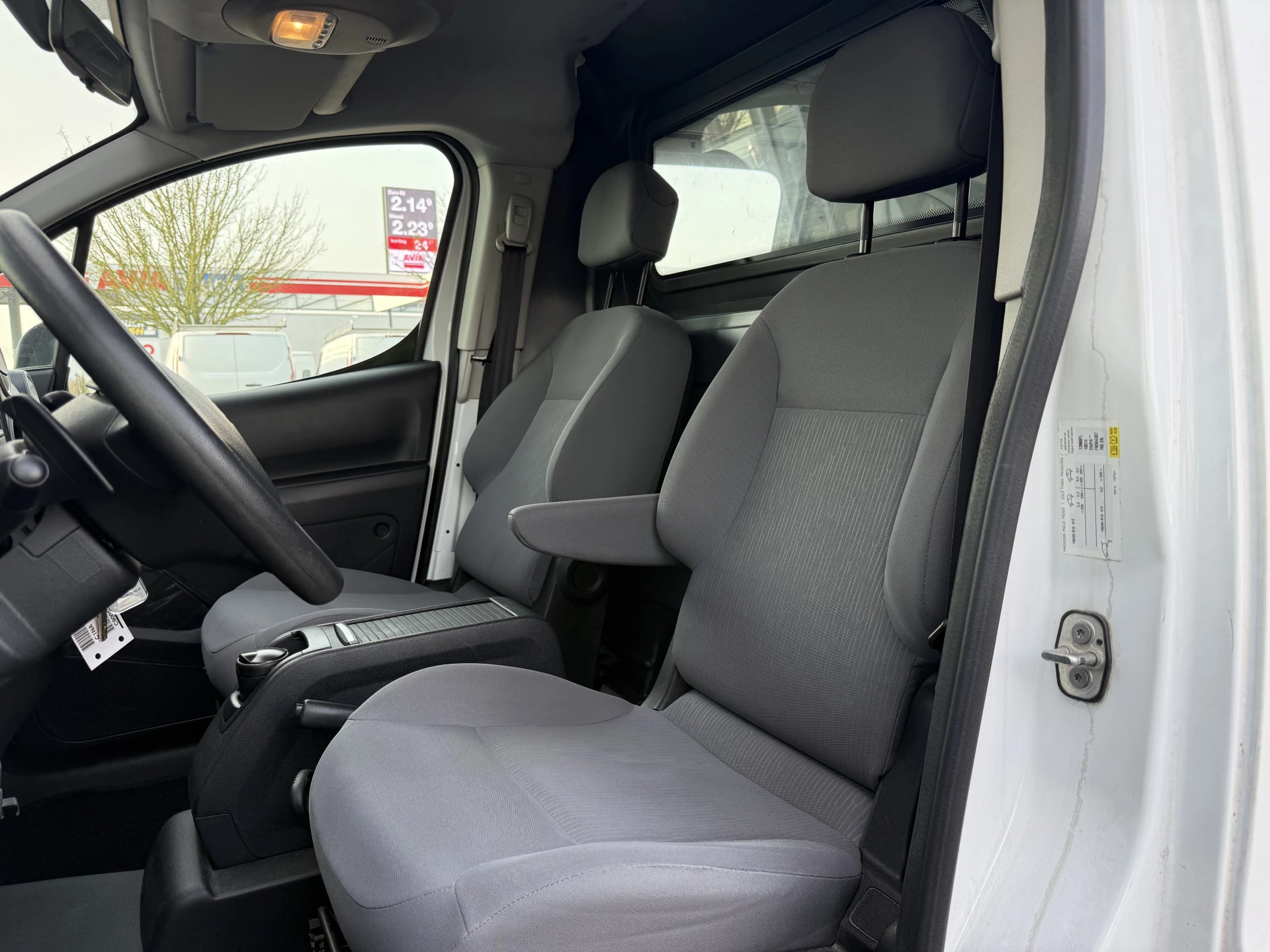 Hoofdafbeelding Peugeot Partner