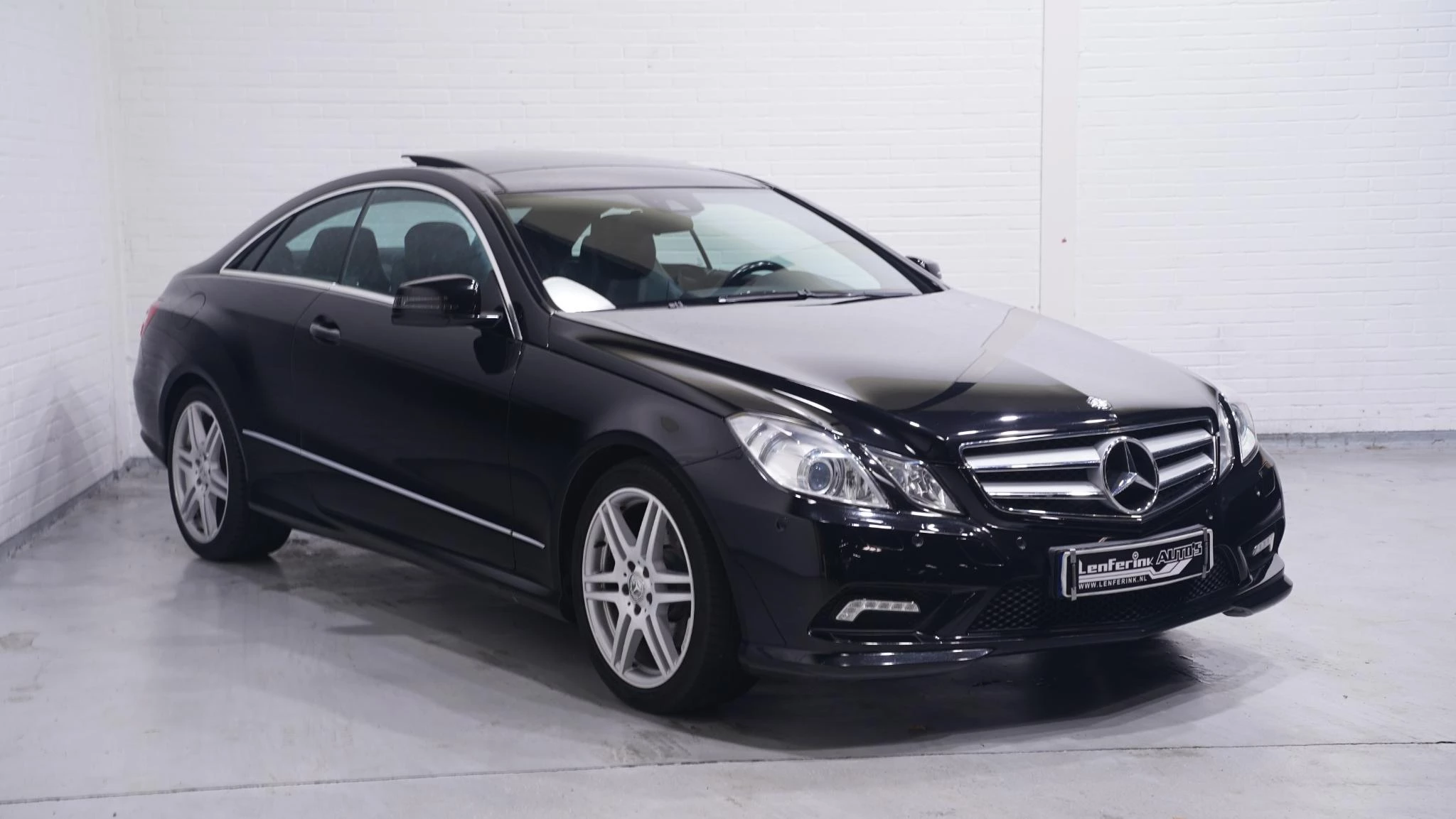 Hoofdafbeelding Mercedes-Benz E-Klasse