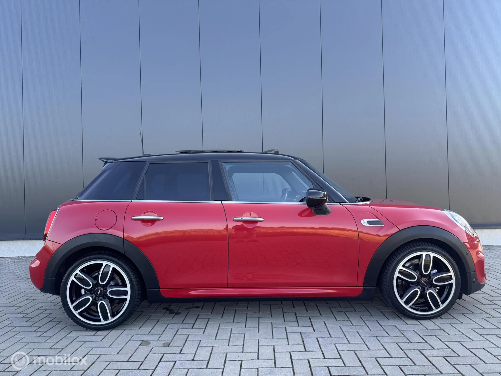 Hoofdafbeelding MINI 5-deurs