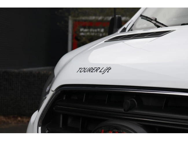 Hoofdafbeelding LMC Camper