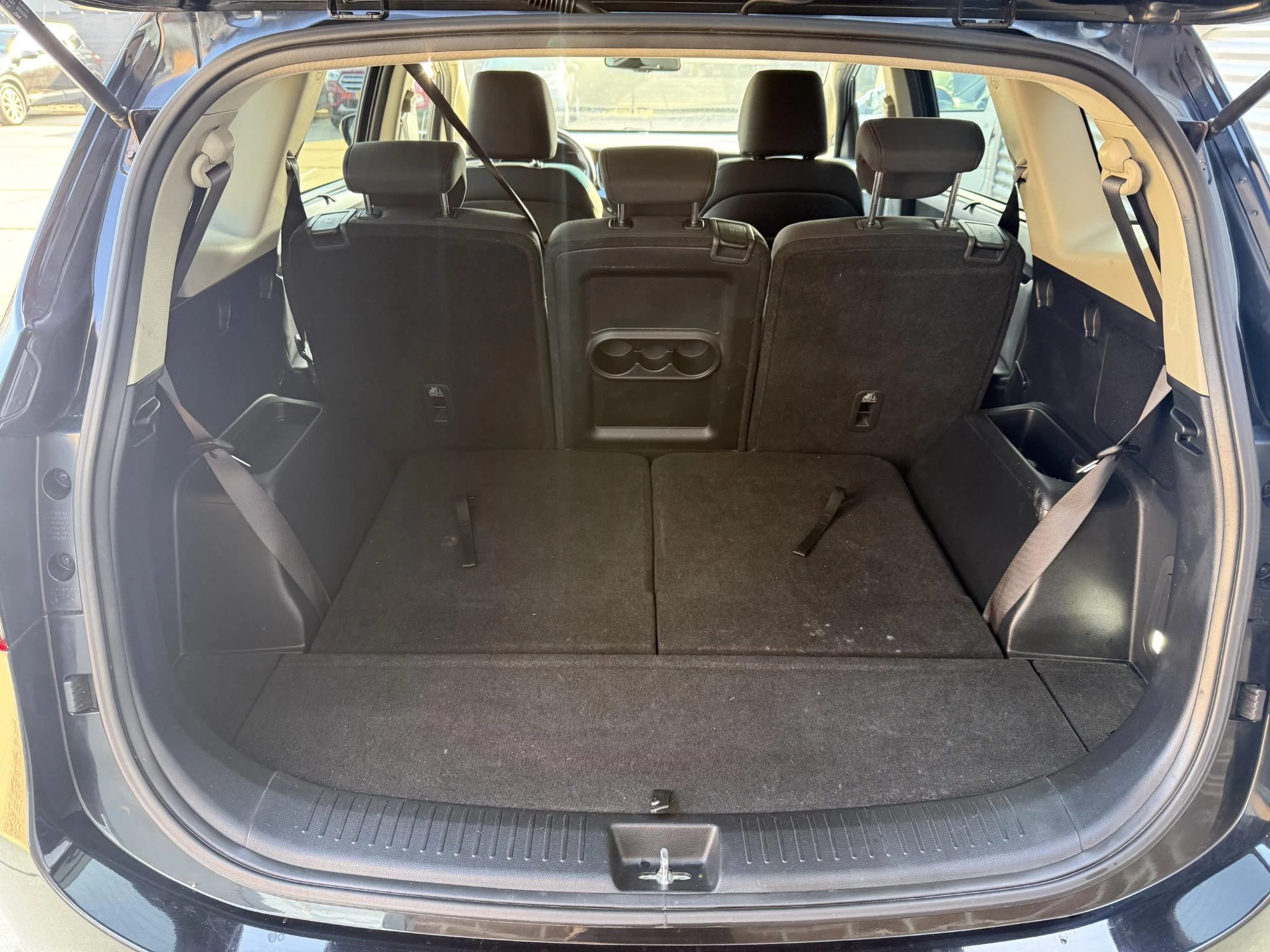 Hoofdafbeelding Kia Carens