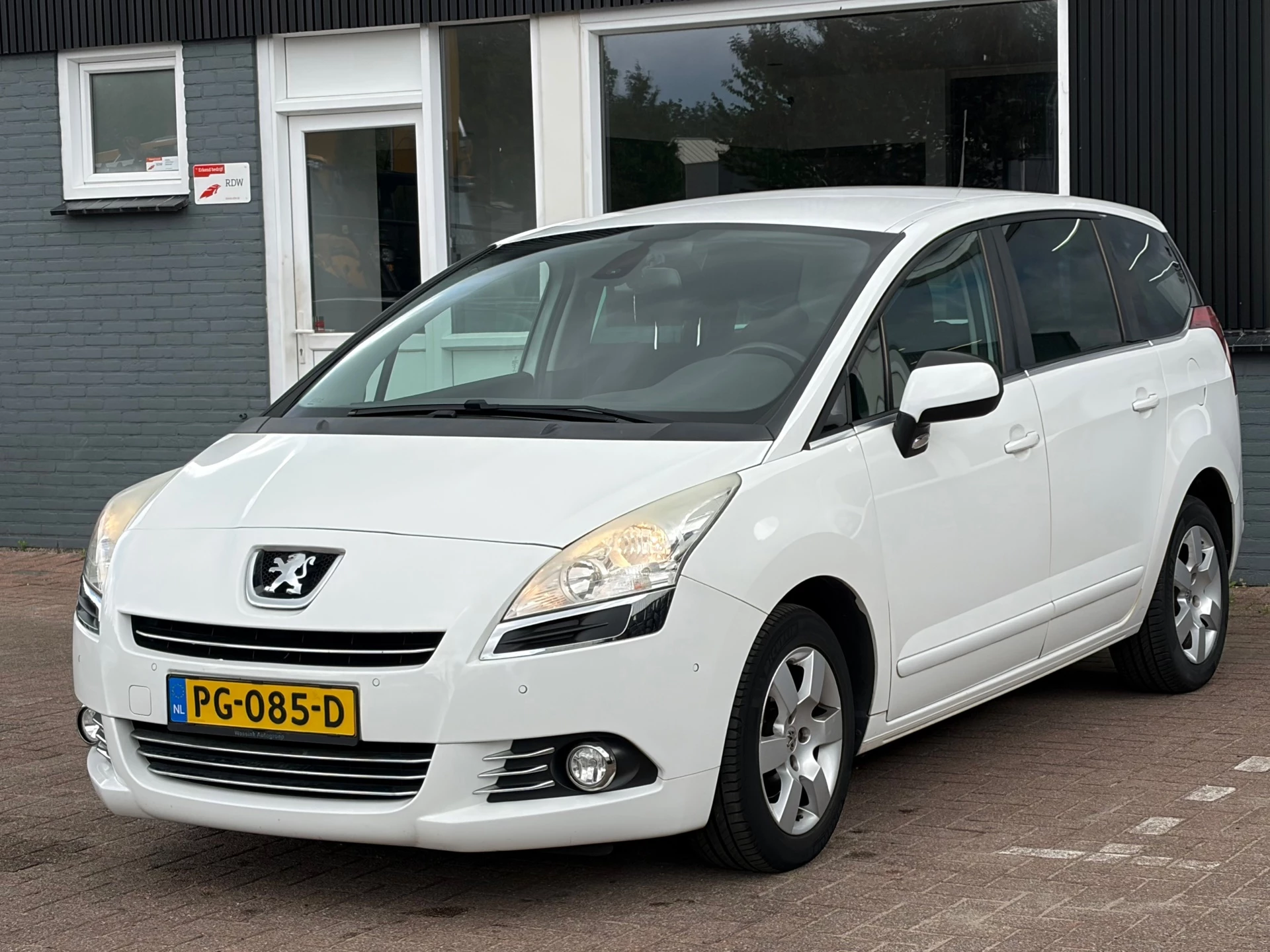 Hoofdafbeelding Peugeot 5008
