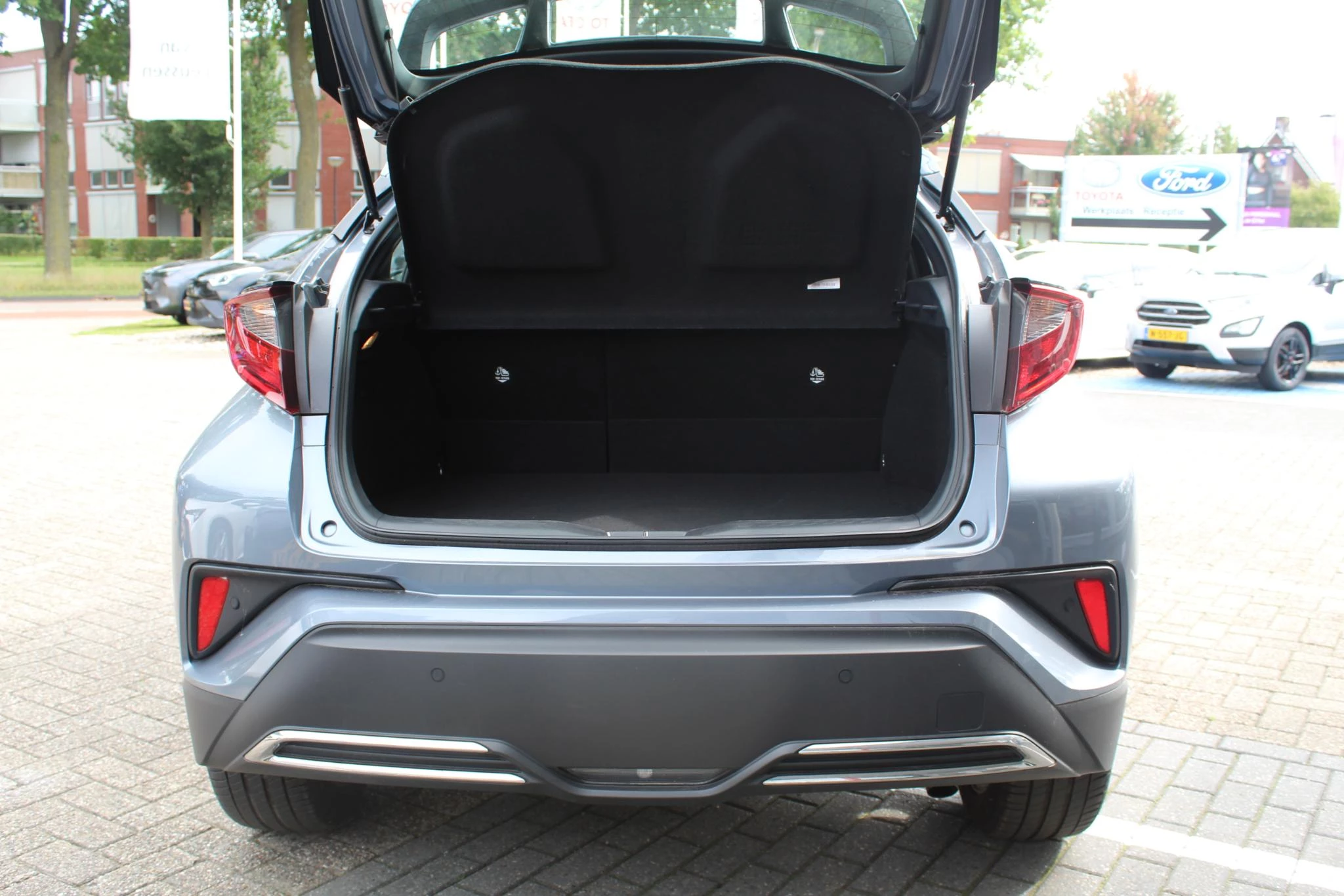 Hoofdafbeelding Toyota C-HR