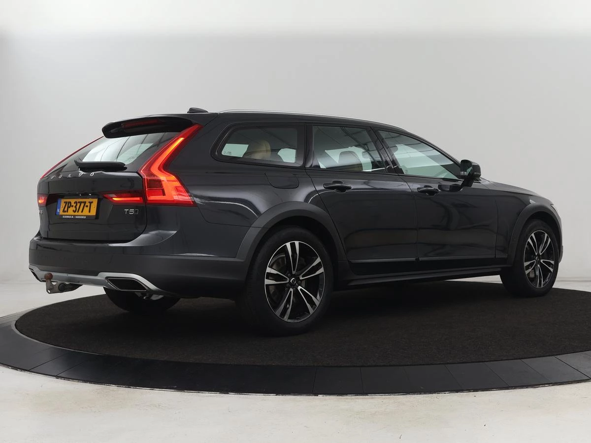 Hoofdafbeelding Volvo V90