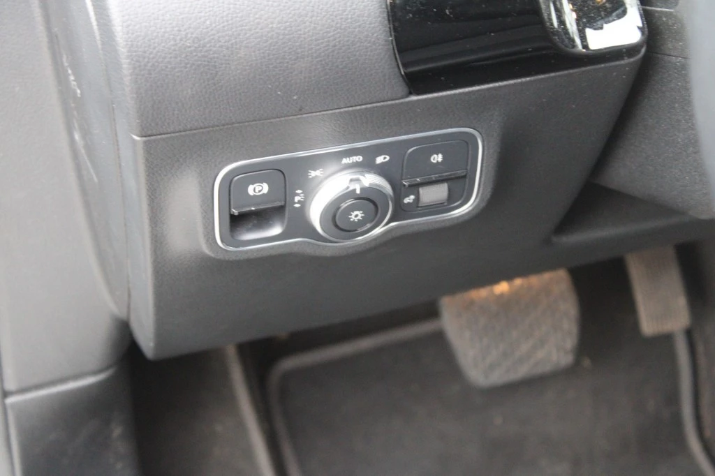 Hoofdafbeelding Mercedes-Benz EQA