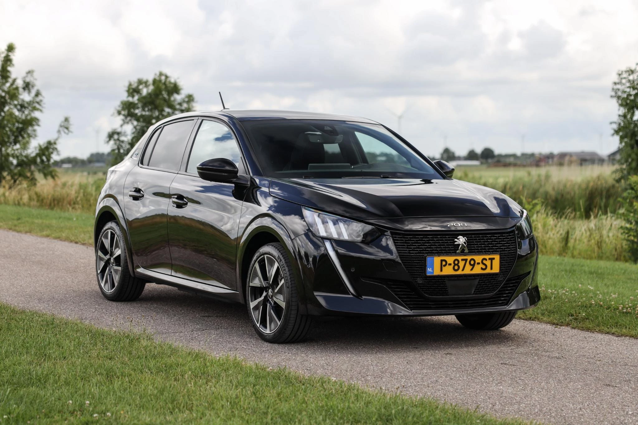 Hoofdafbeelding Peugeot e-208