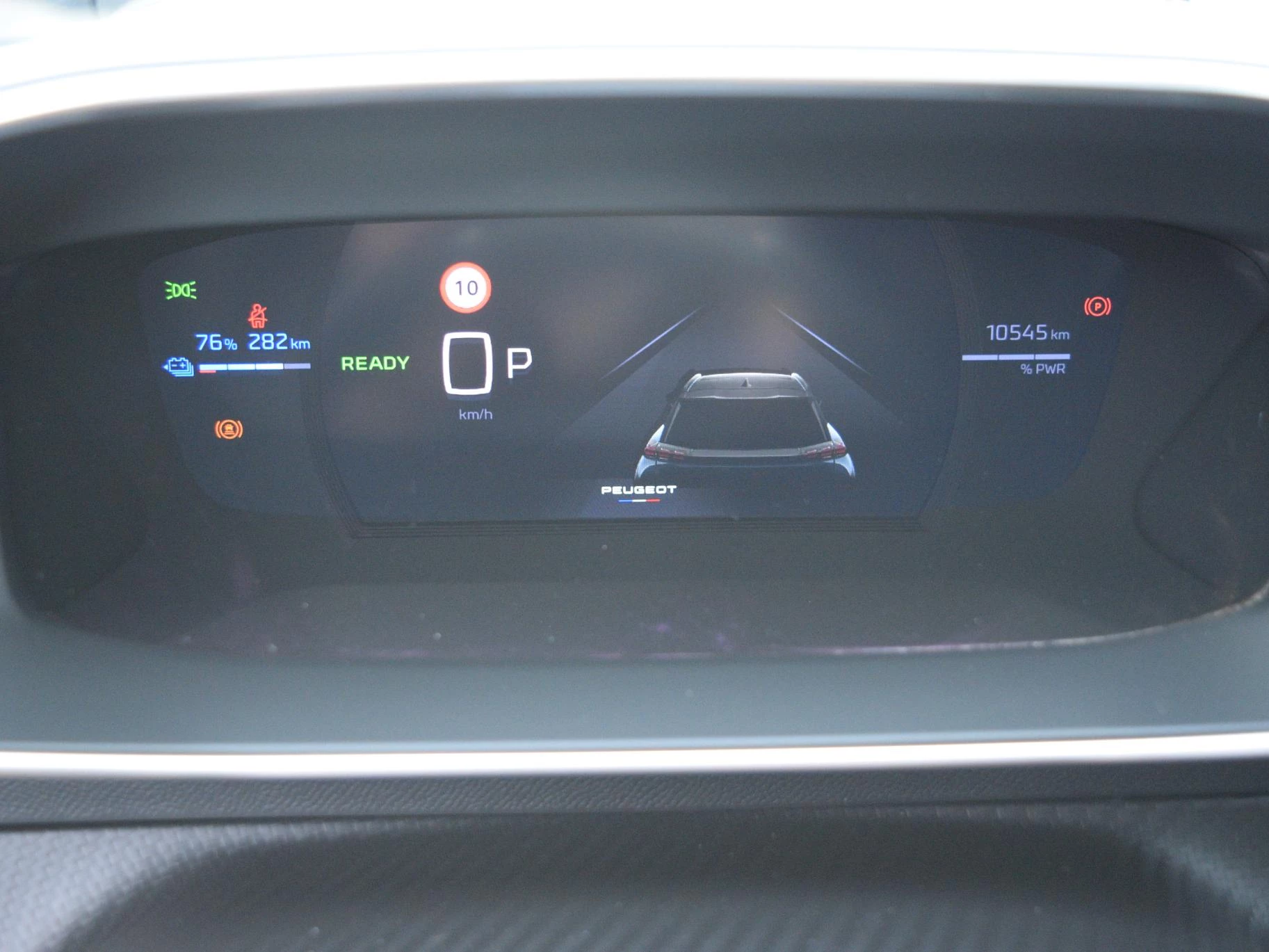 Hoofdafbeelding Peugeot e-2008