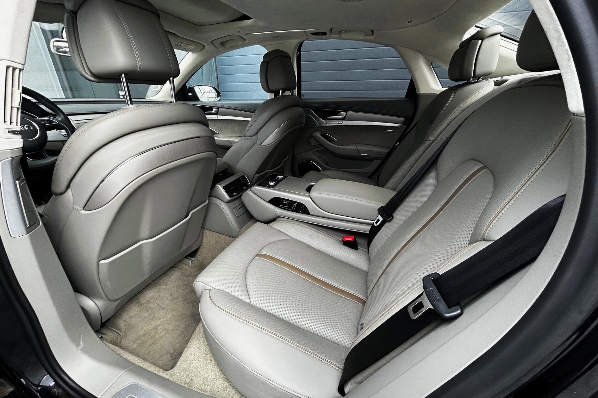 Hoofdafbeelding Audi A8