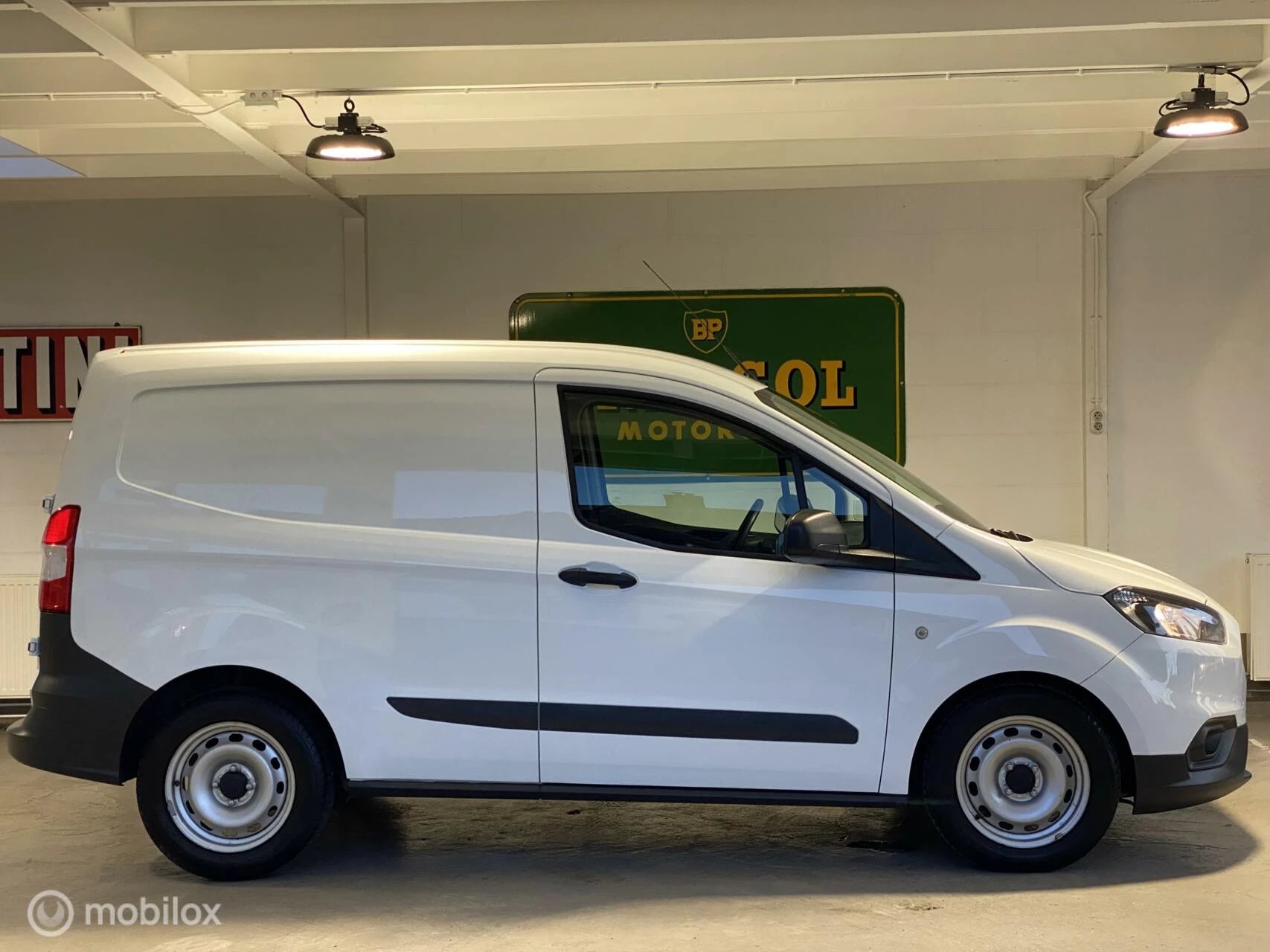 Hoofdafbeelding Ford Transit Courier