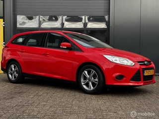 Ford Focus Wagon 1.0 EcoBoost | Airco | cruise | boekjes